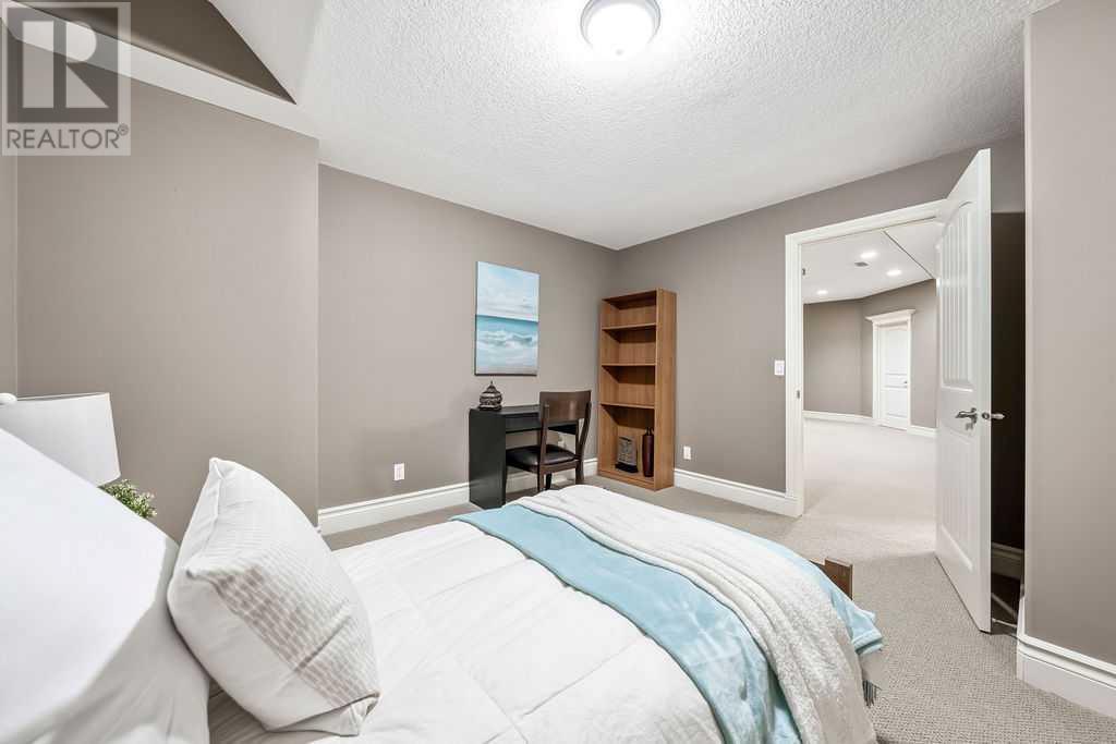 Single Family House for Sale in  Signature Way SW Signal Hill Calgary 