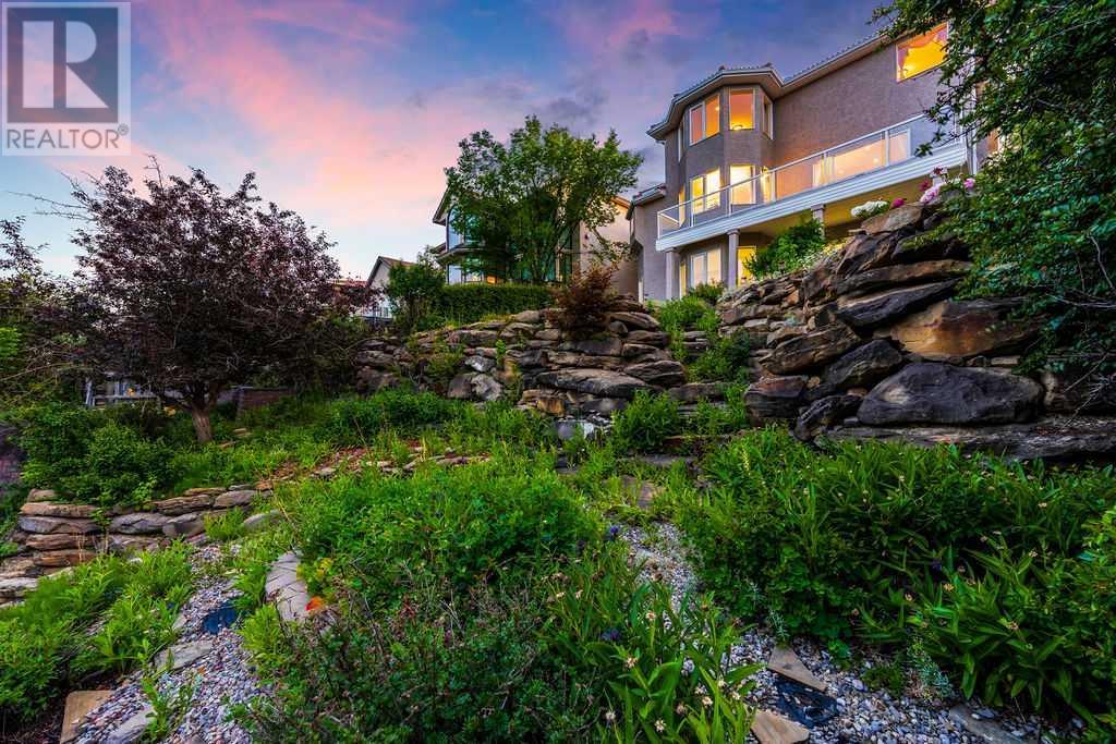 Single Family House for Sale in  Signature Way SW Signal Hill Calgary 