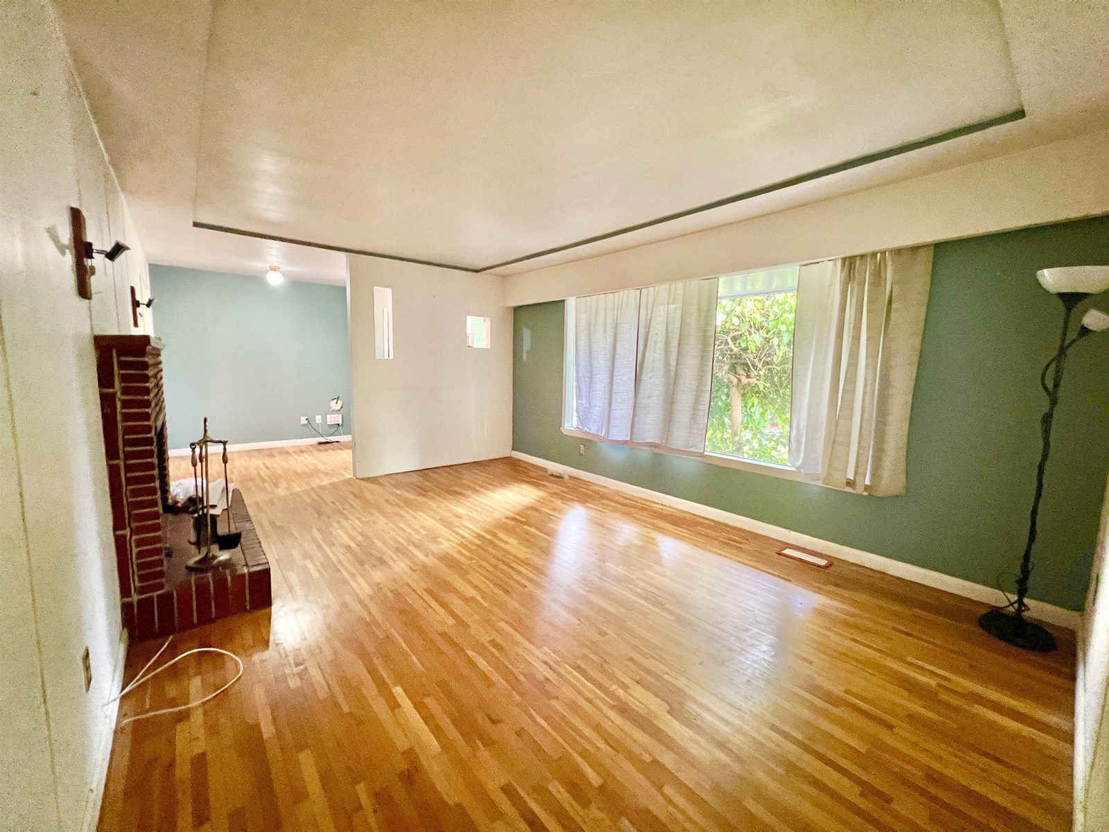 Photo 6 of 15461 17 A Avenue, Surrey BC