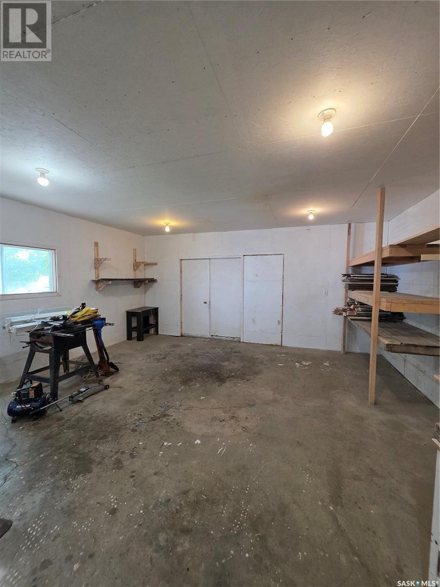 Photo 3 of 1 Valecrest Place, Tisdale SK