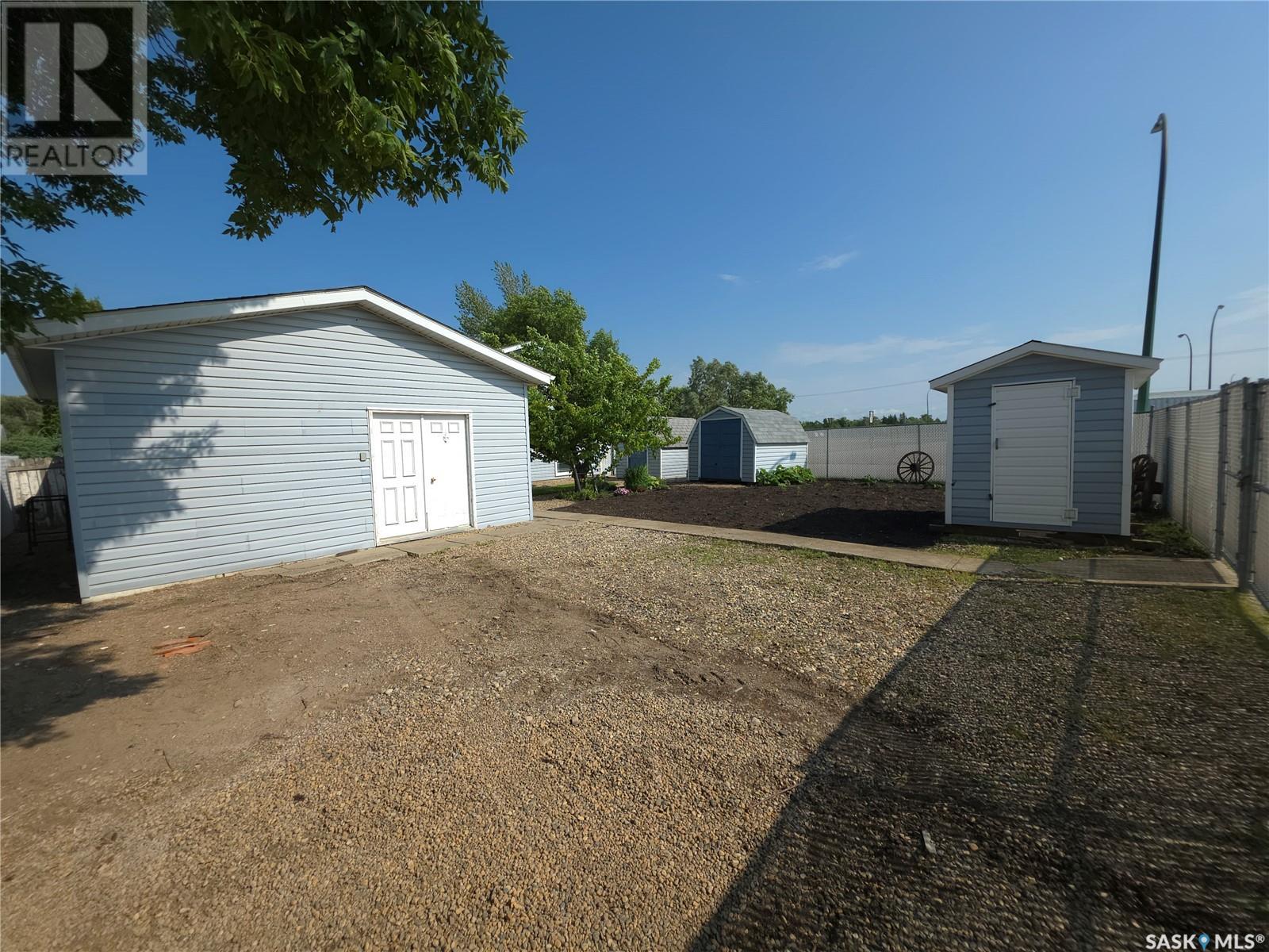 Photo 44 of 1 Valecrest Place, Tisdale SK
