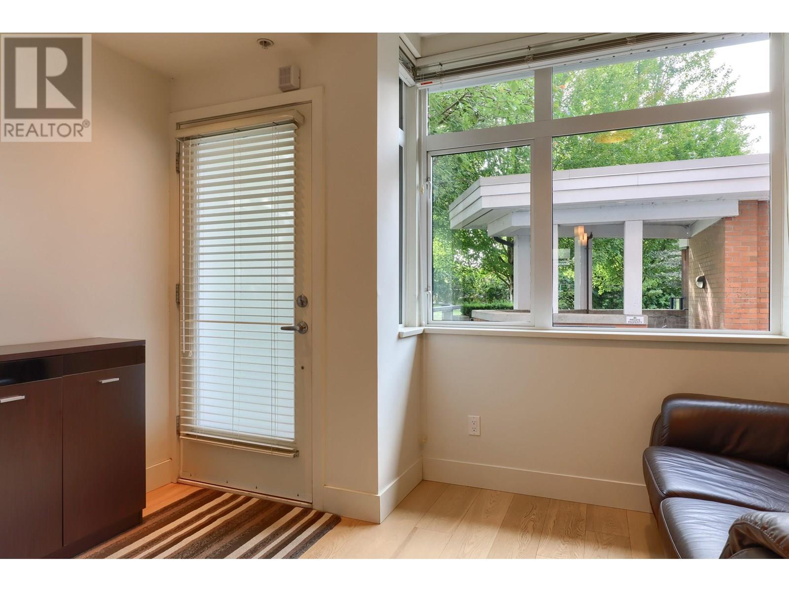 Photo 6 of 2915 Wall Street, Vancouver BC