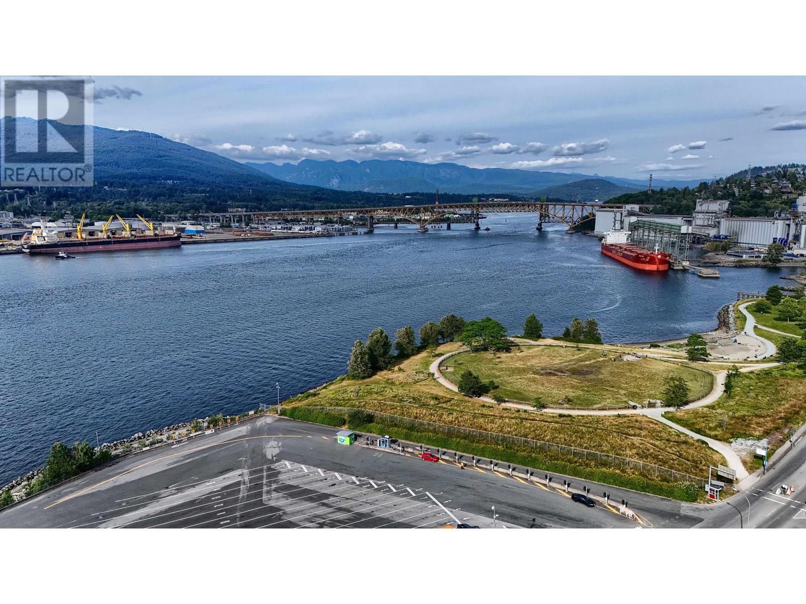 Photo 22 of 2915 Wall Street, Vancouver BC