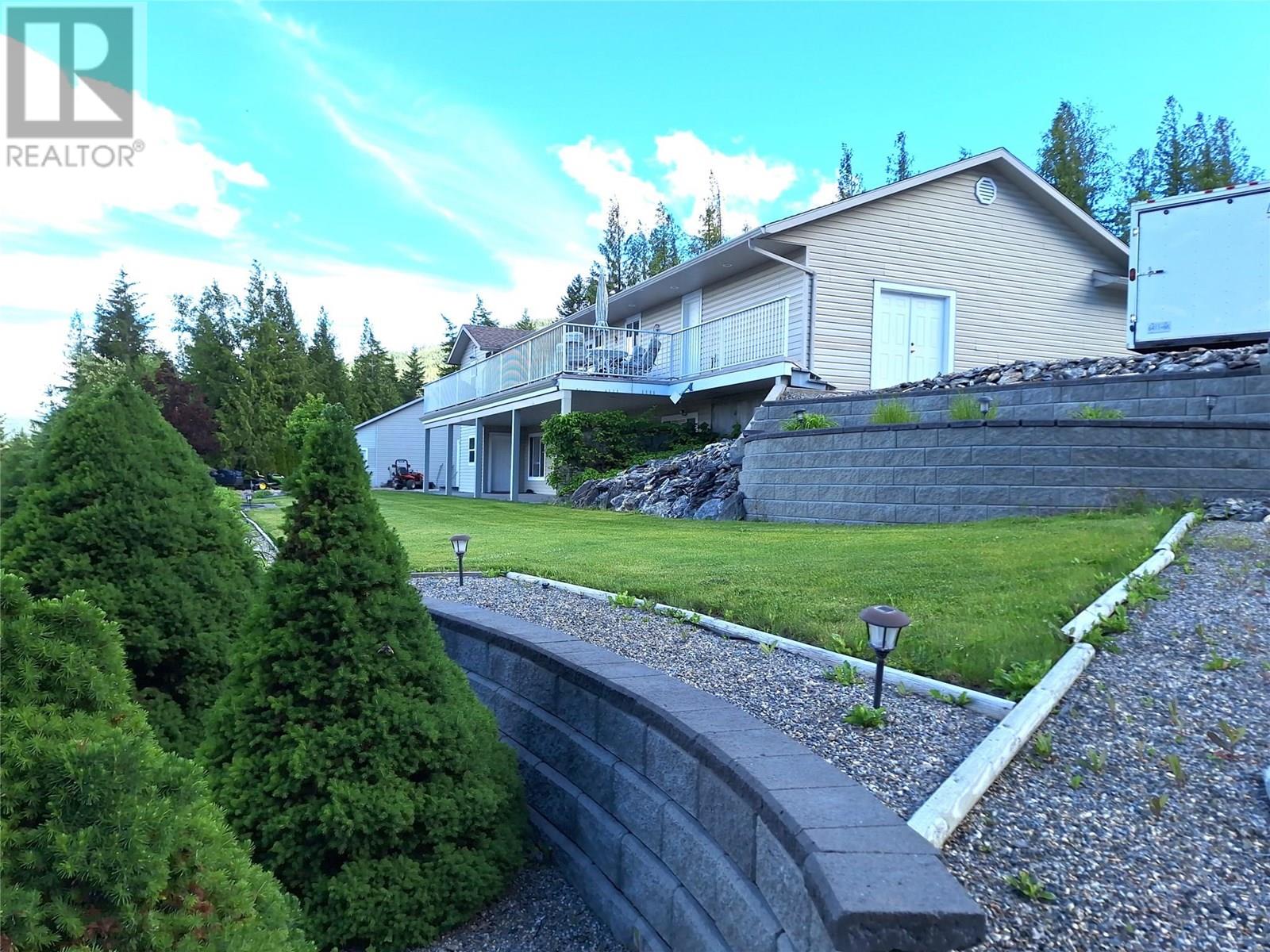 Photo 34 of 1406 Huckleberry Drive, Sorrento BC