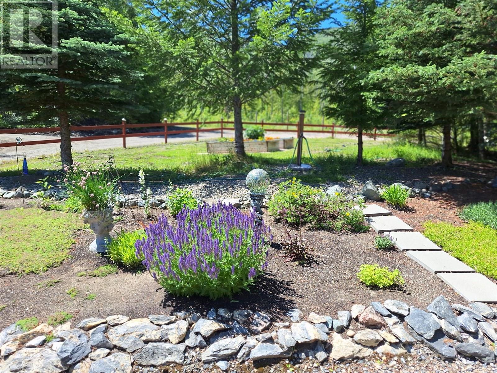 Photo 7 of 1406 Huckleberry Drive, Sorrento BC