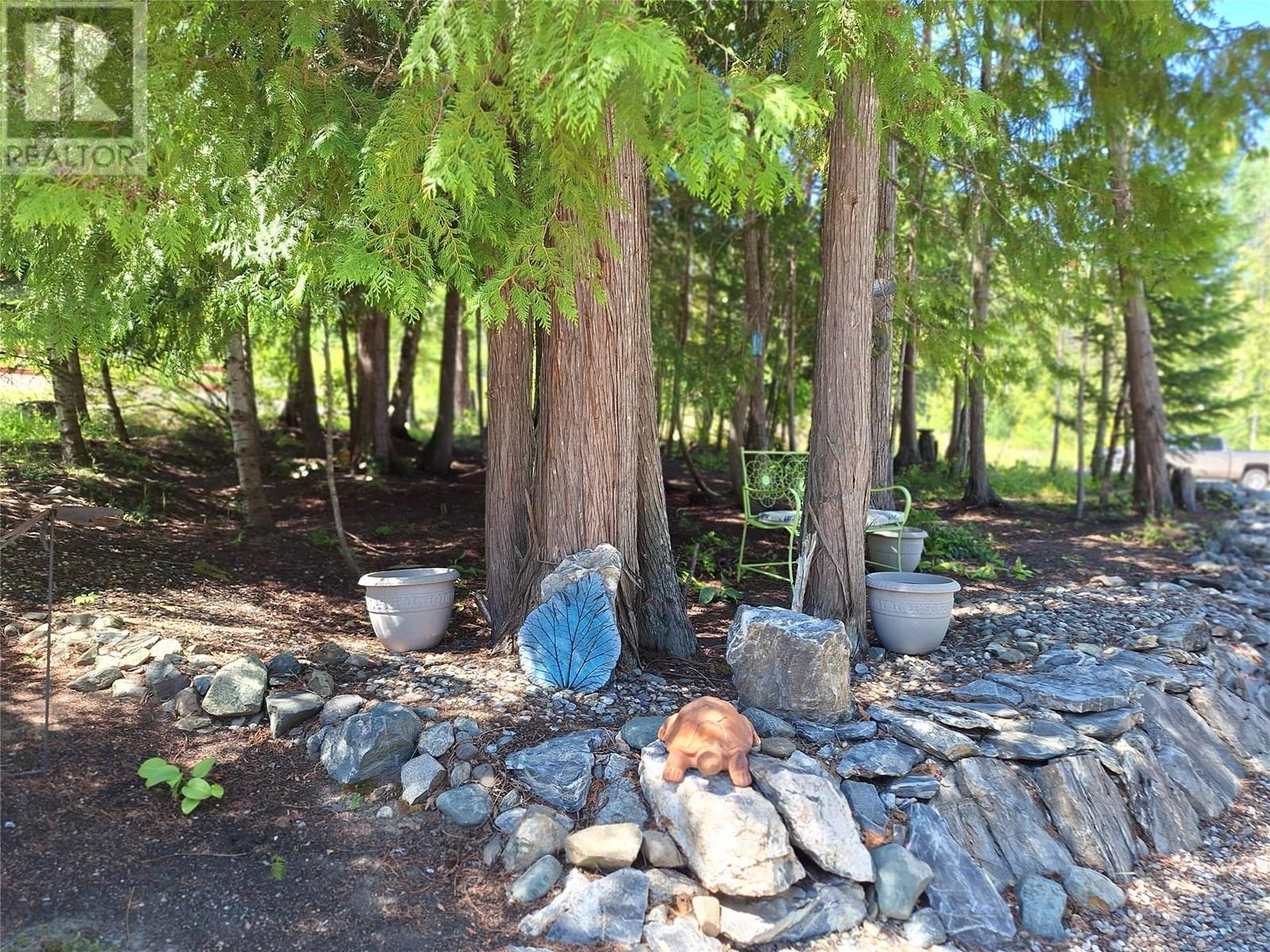 Photo 16 of 1406 Huckleberry Drive, Sorrento BC