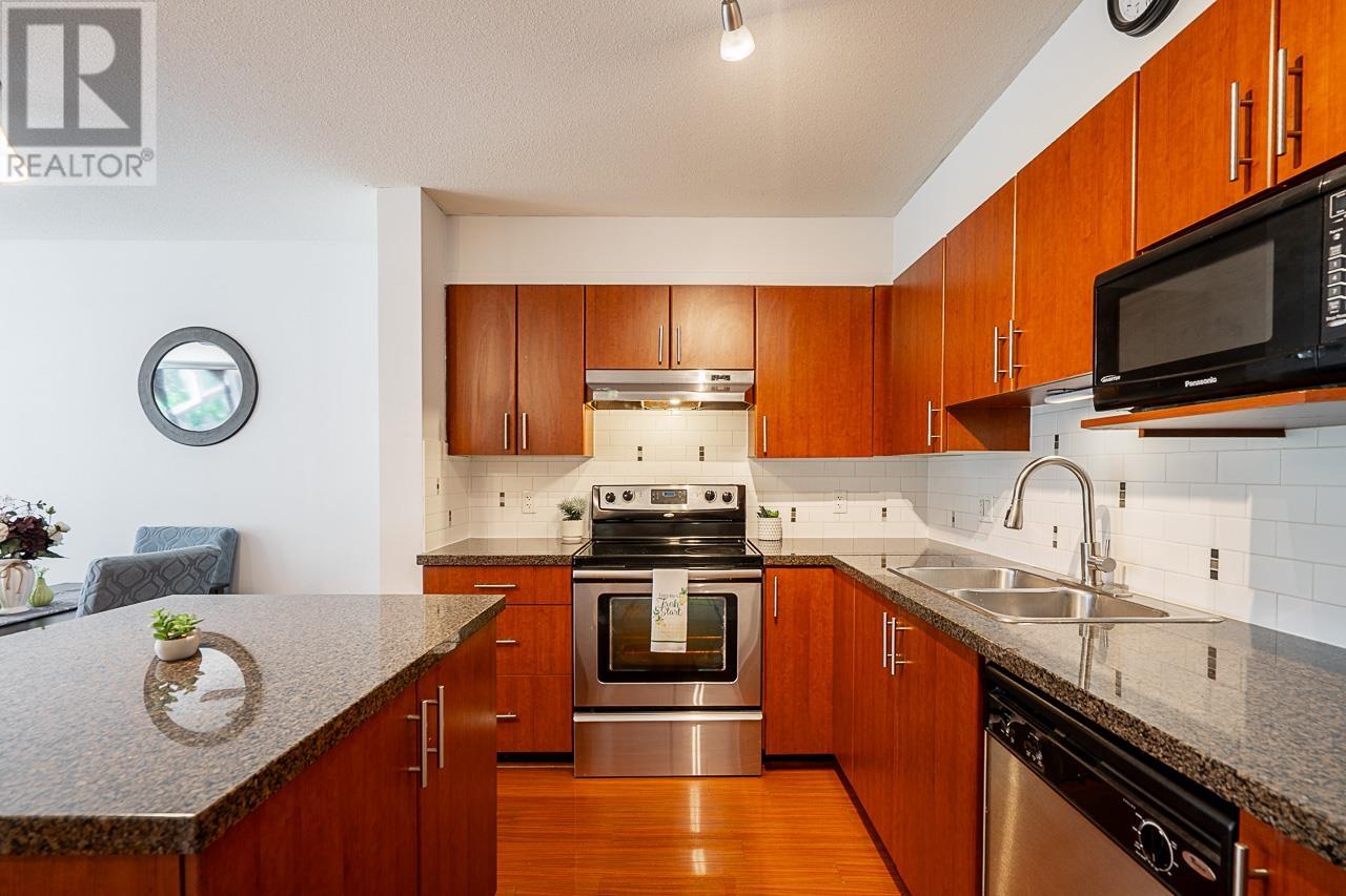 Photo 13 of 108 12075 228 Street, Maple Ridge BC