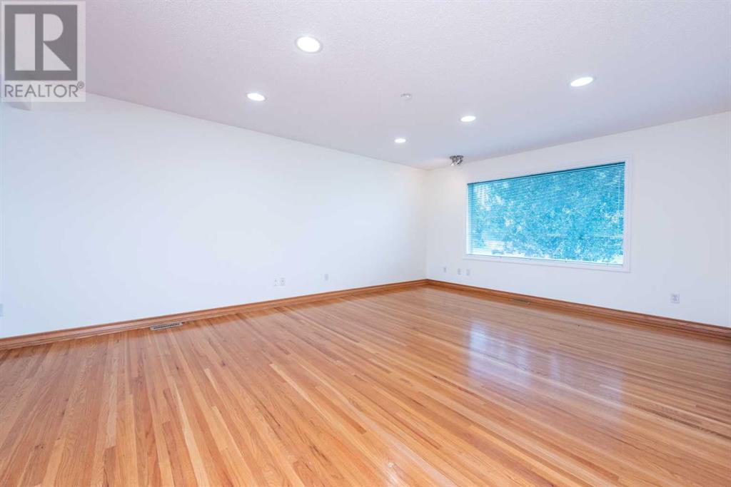 Single Family House Bungalow for Sale in  Centre Street NW Thorncliffe Calgary 