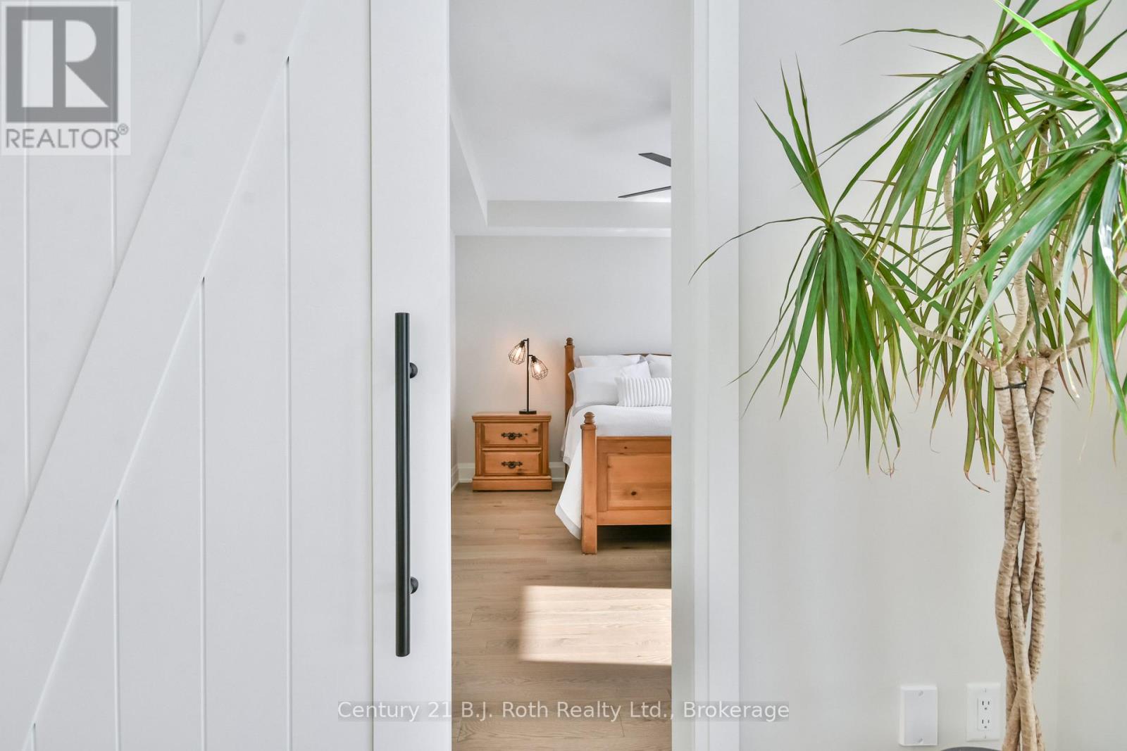 Photo 10 of 27 53 Dock Lane, Tay ON