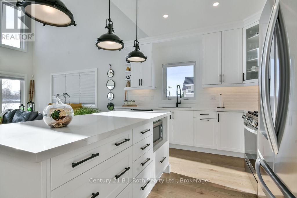 Photo 15 of 27 53 Dock Lane, Tay ON