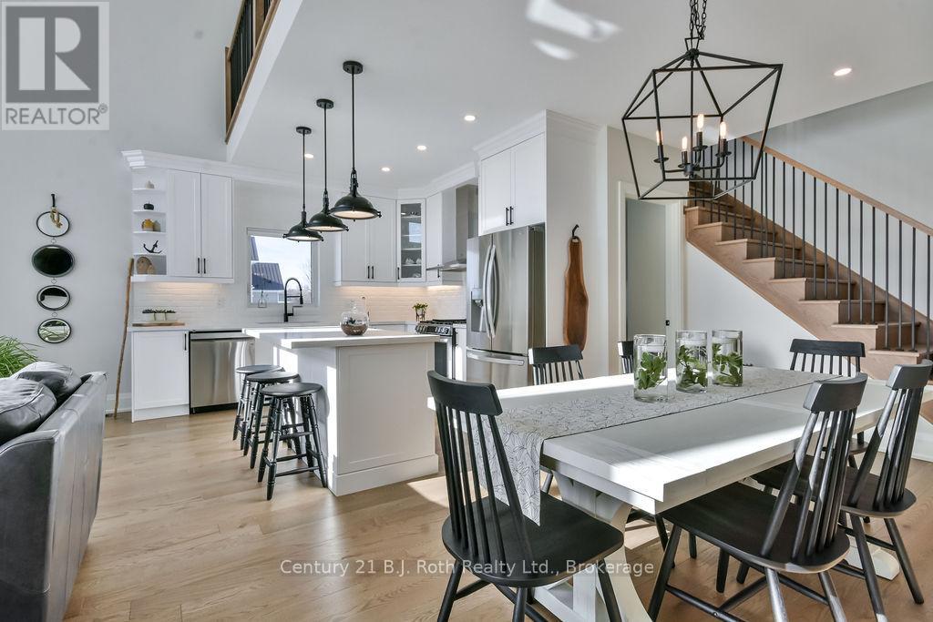 Photo 5 of 27 53 Dock Lane, Tay ON