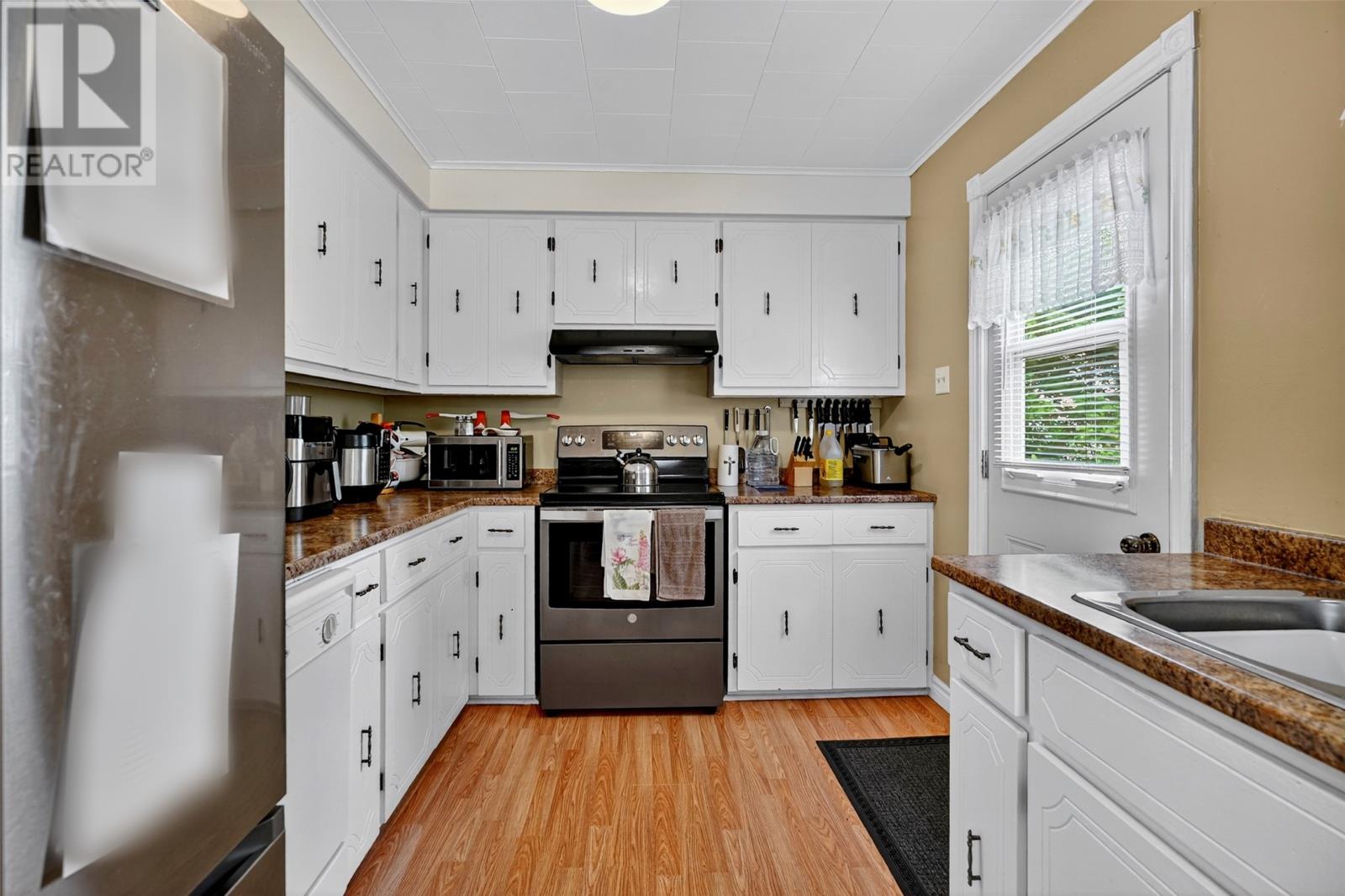 Photo 11 of 14 16 Church Lane, Bay Roberts NL