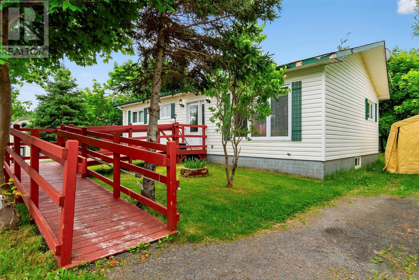 Photo 2 of 14 16 Church Lane, Bay Roberts NL