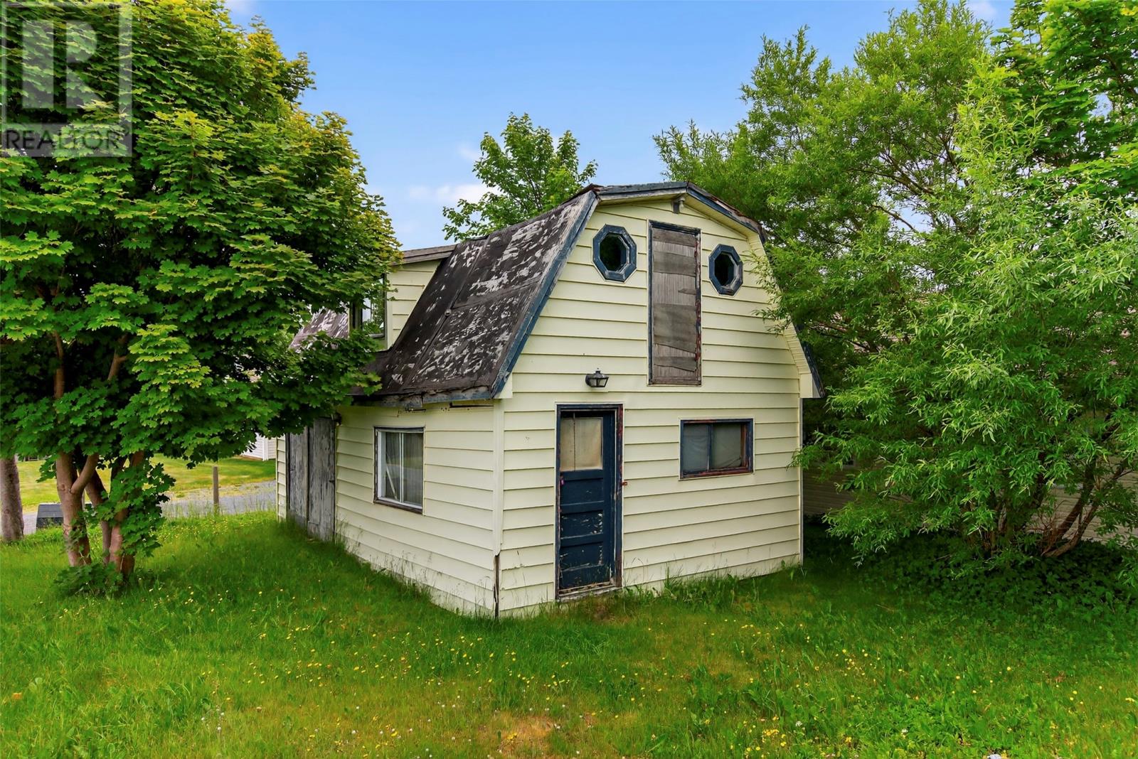 Photo 6 of 14 16 Church Lane, Bay Roberts NL