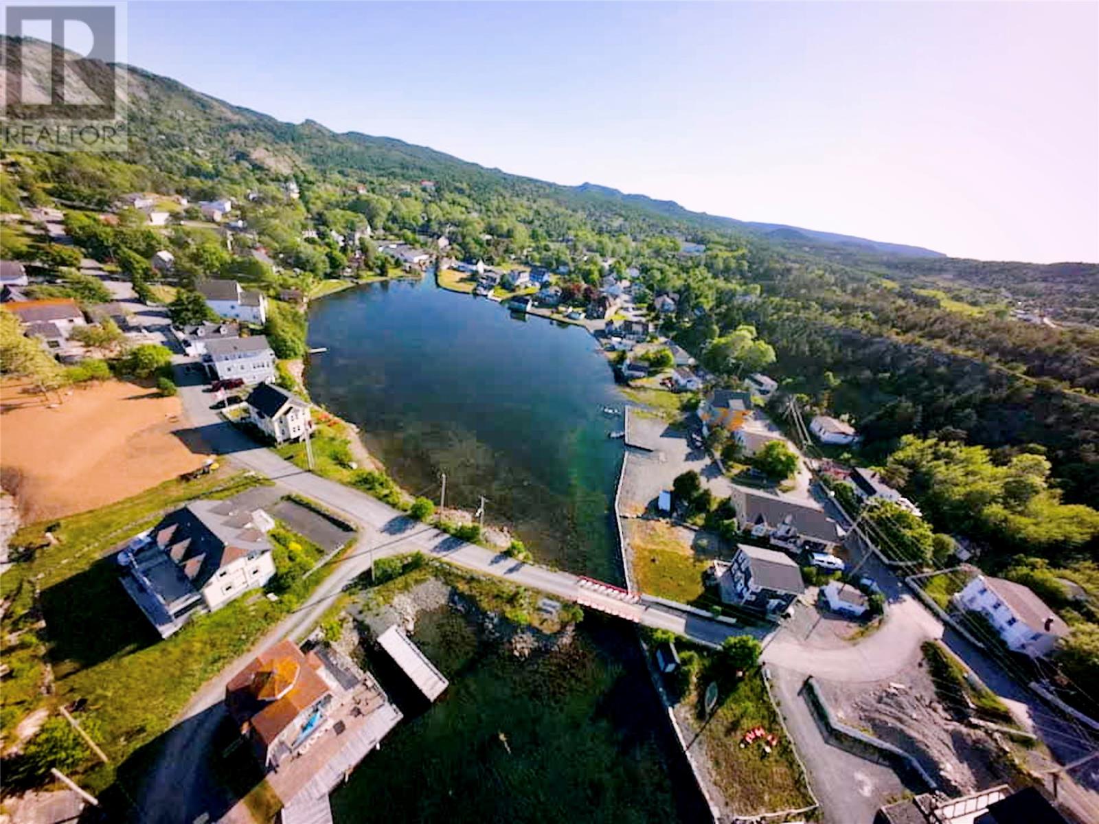 Photo 8 of 18 South Street, Brigus NL