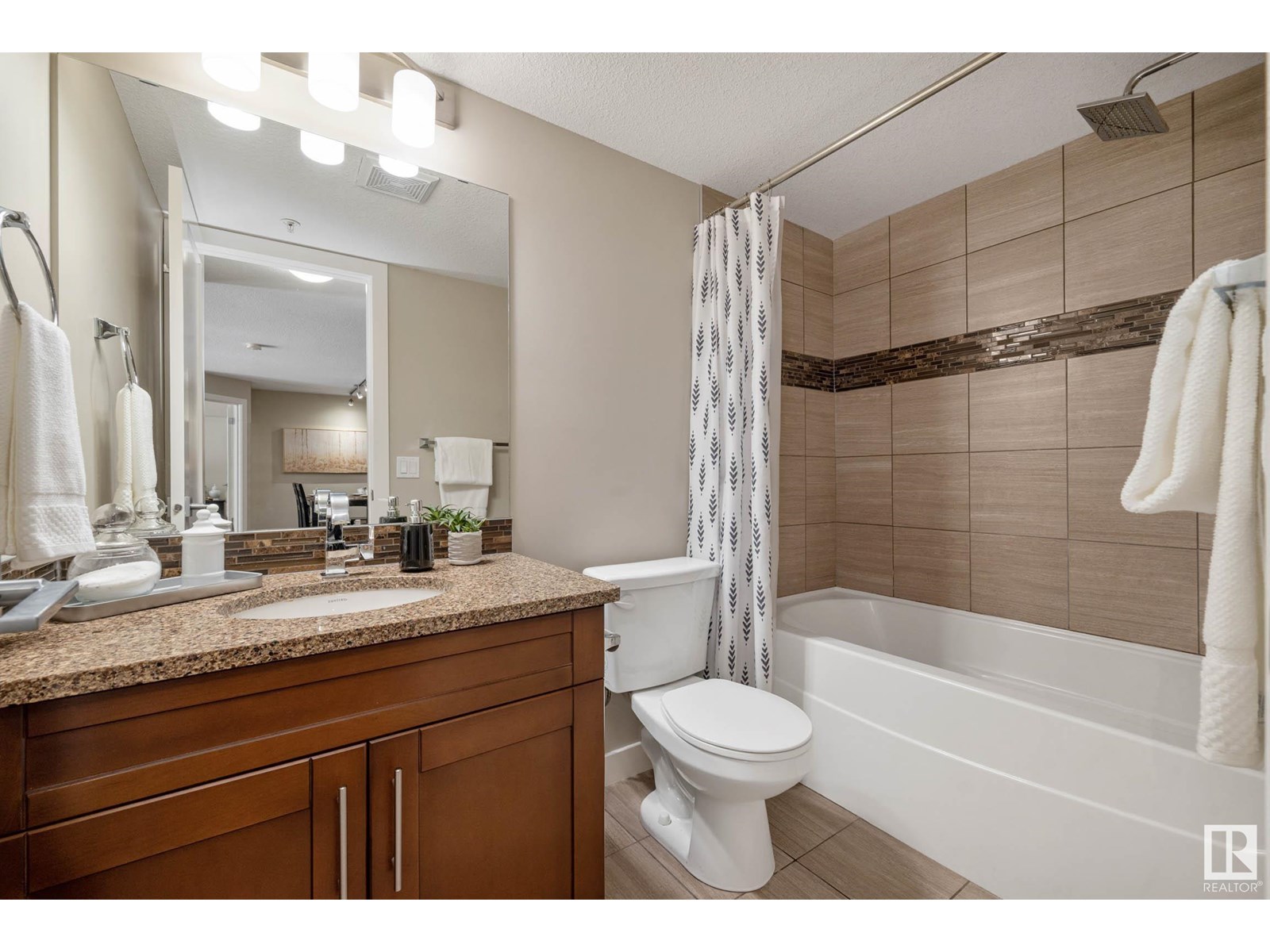 Photo 13 of 119 1031 173 St Sw, Edmonton AB