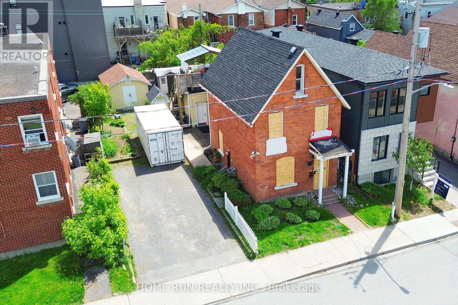 Photo 7 of 402 Arlington Avenue, Ottawa ON