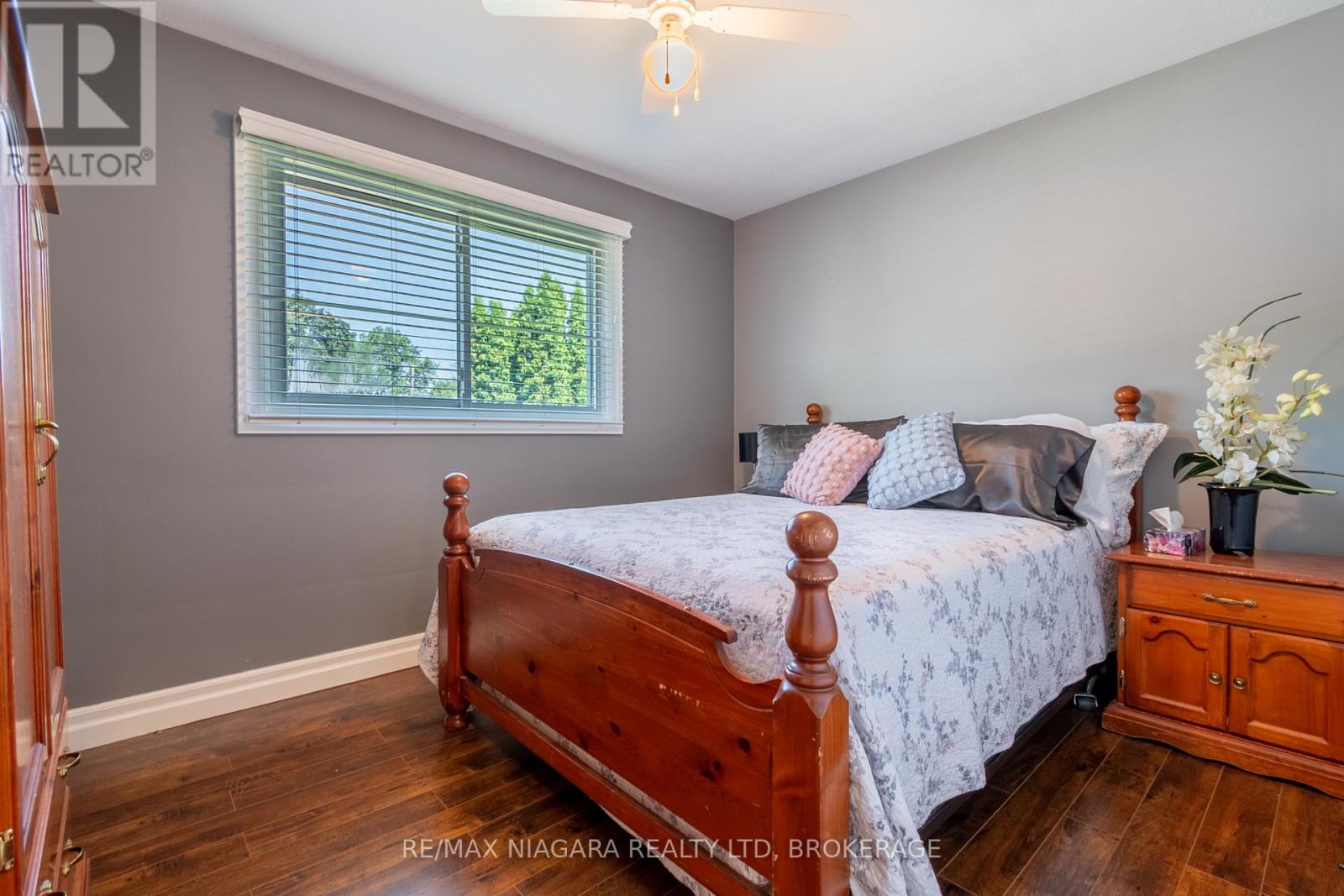 Photo 24 of 679 Niagara Street, St Catharines ON