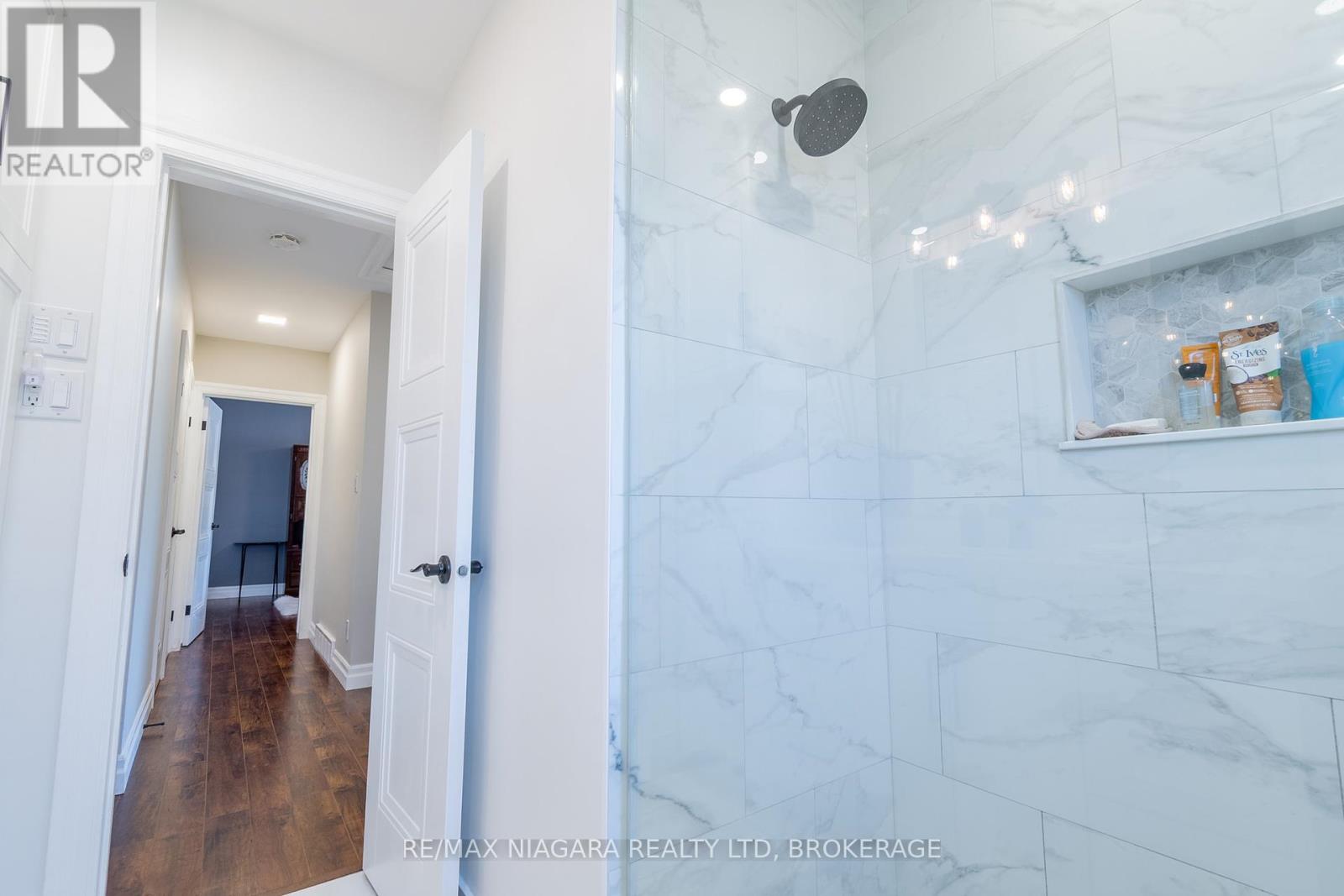 Photo 28 of 679 Niagara Street, St Catharines ON