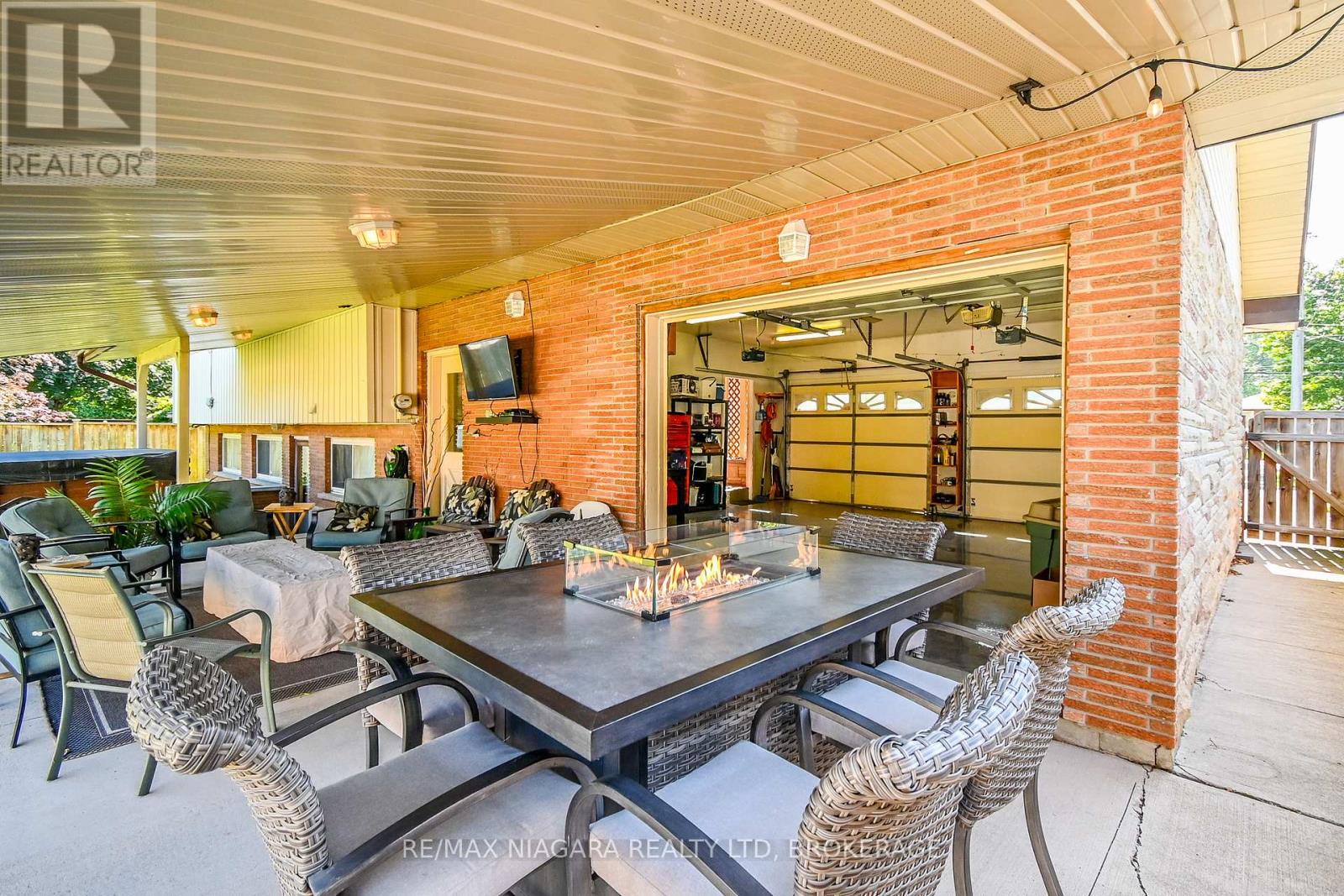 Photo 21 of 679 Niagara Street, St Catharines ON