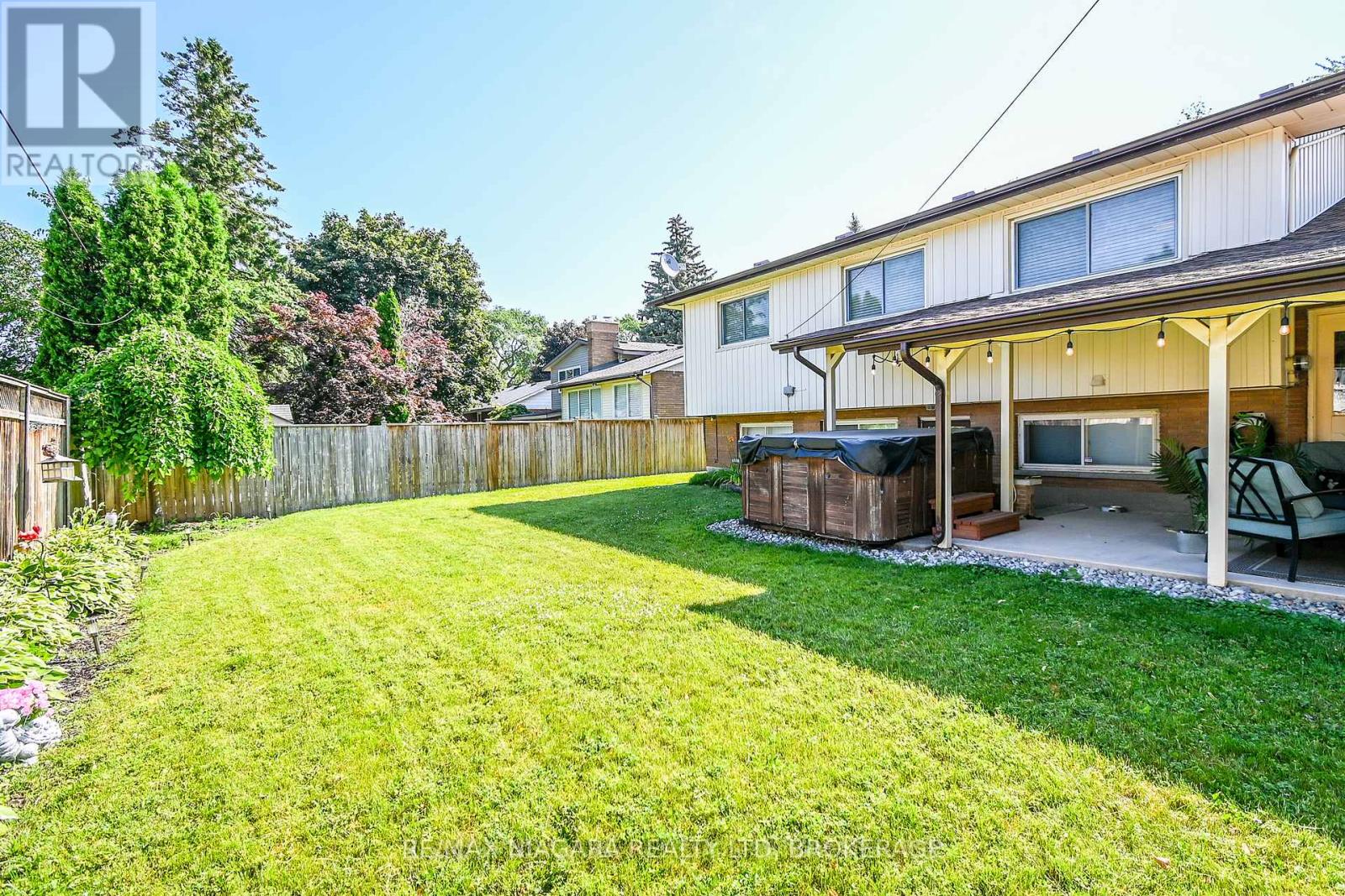 Photo 12 of 679 Niagara Street, St Catharines ON