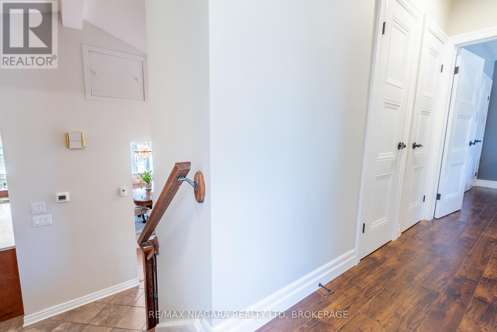 Photo 2 of 679 Niagara Street, St Catharines ON