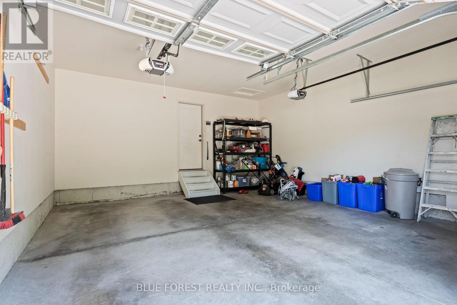 Photo 42 of 42 Hickory Lane, St Thomas ON
