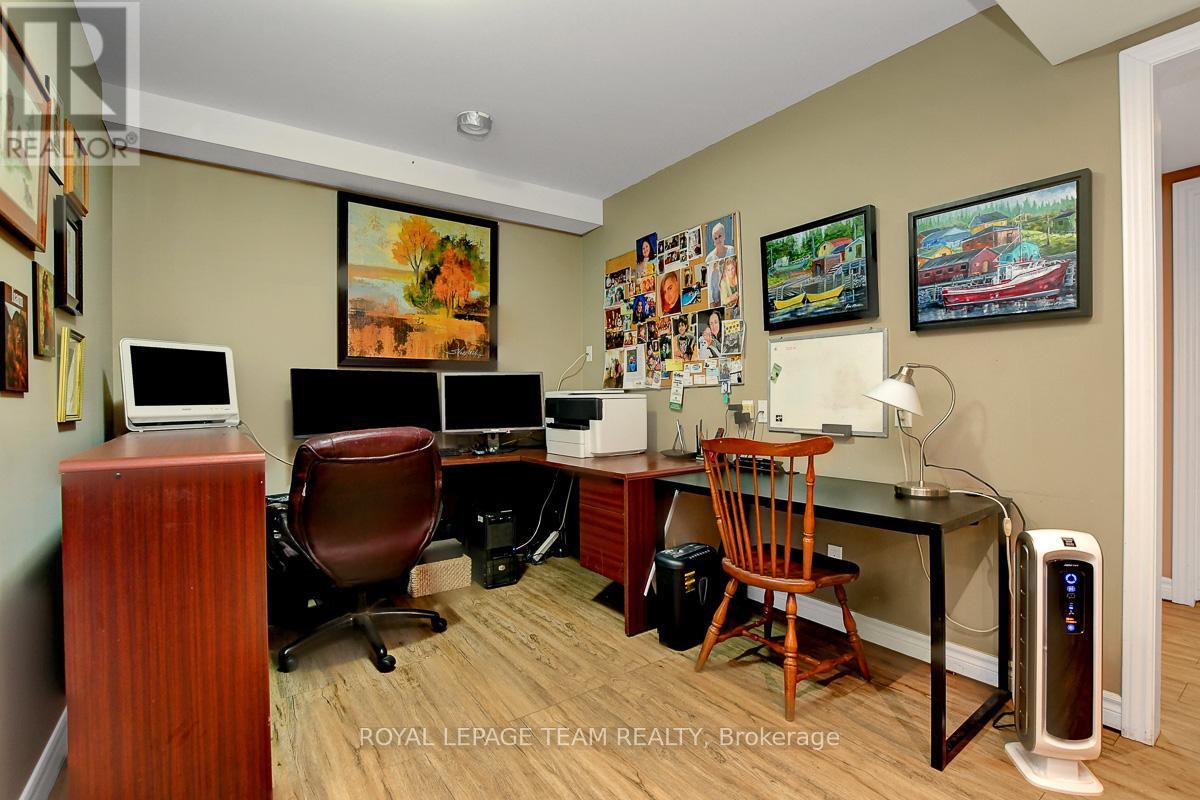 Photo 25 of 520 Clothier Street W, North Grenville ON