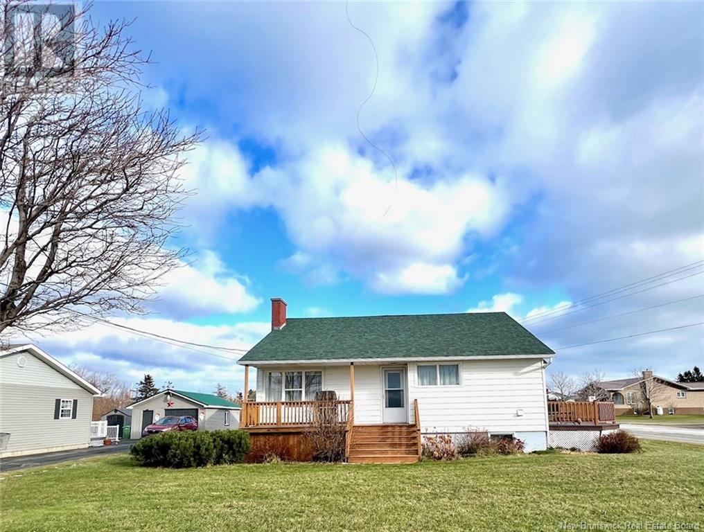 Photo 5 of 81 Rue De Lecole, Lameque NB