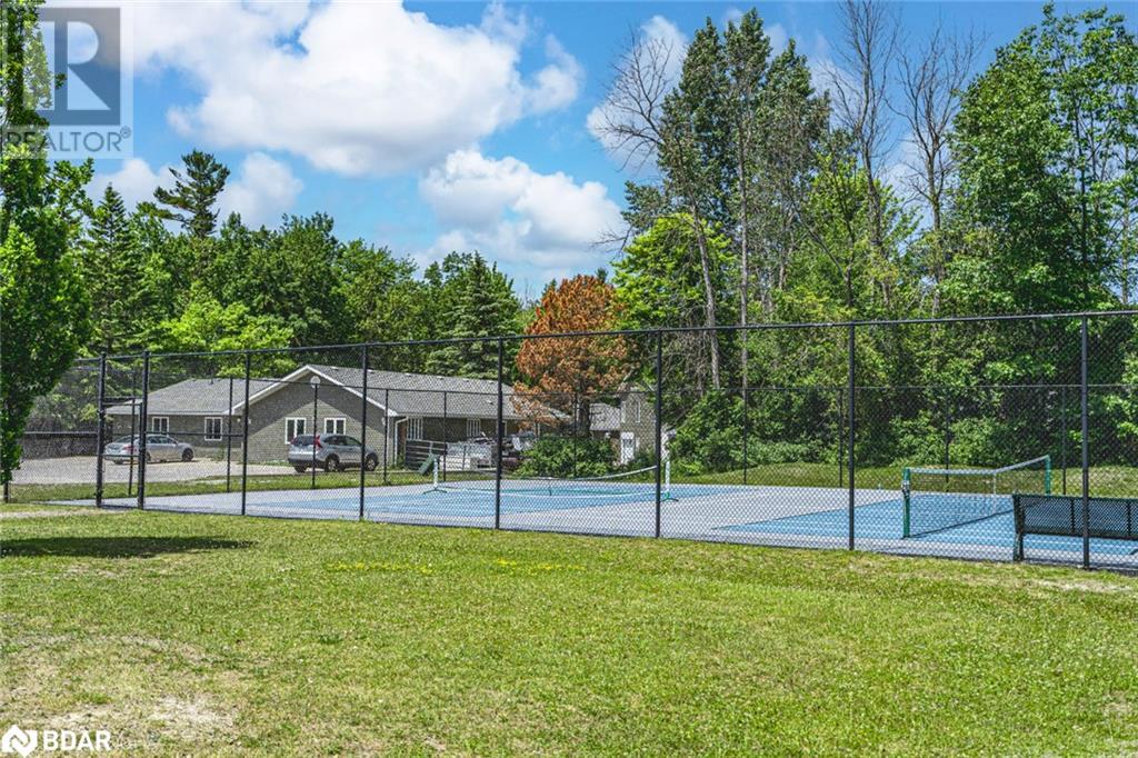 Photo 15 of 13 Huron Circle, Wasaga Beach ON