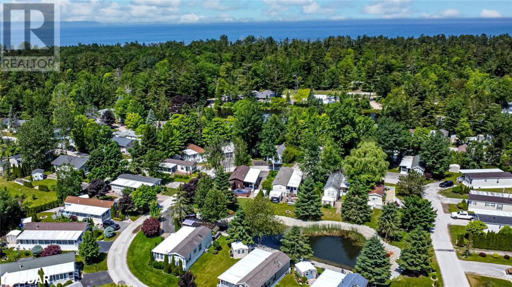 Photo 16 of 13 Huron Circle, Wasaga Beach ON