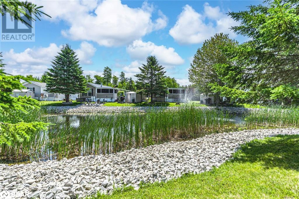 Photo 9 of 13 Huron Circle, Wasaga Beach ON