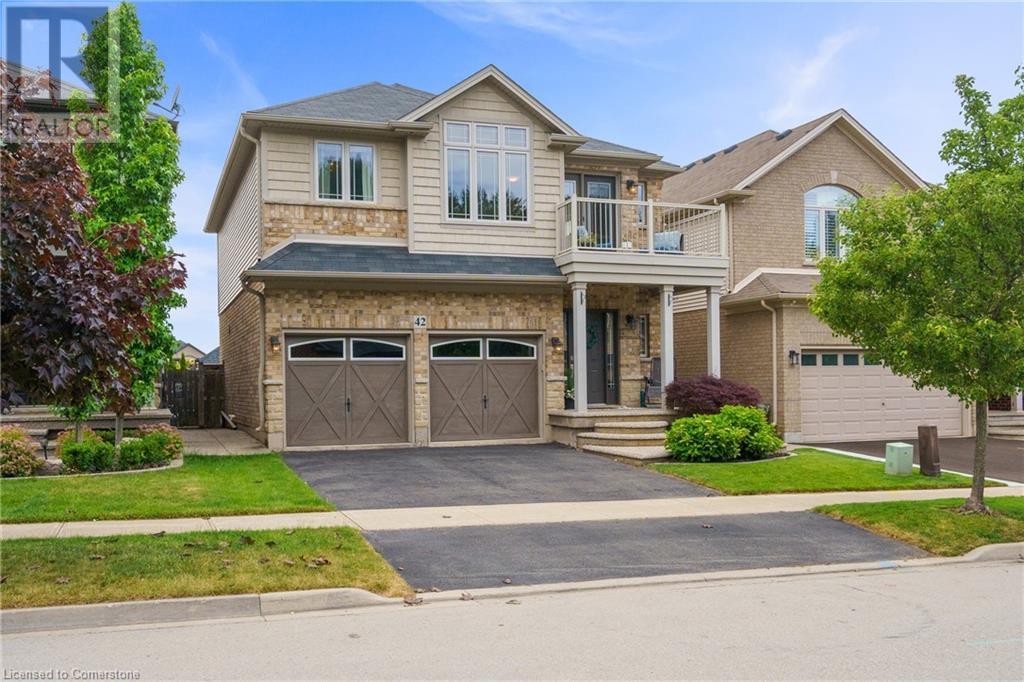 Photo 1 of 42 Chestnut Drive, Grimsby ON