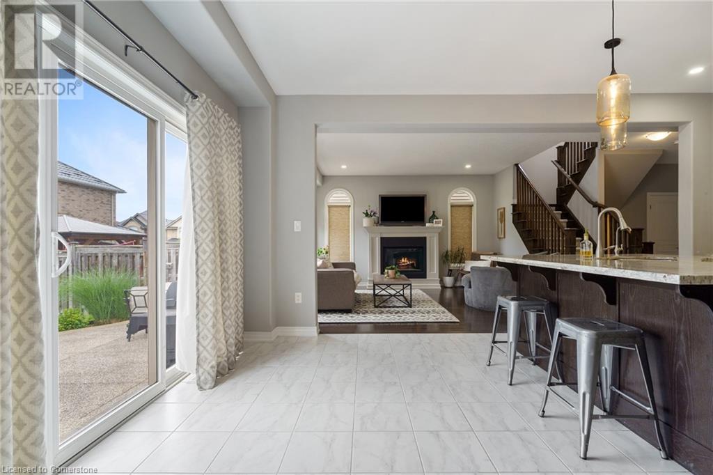 Photo 23 of 42 Chestnut Drive, Grimsby ON