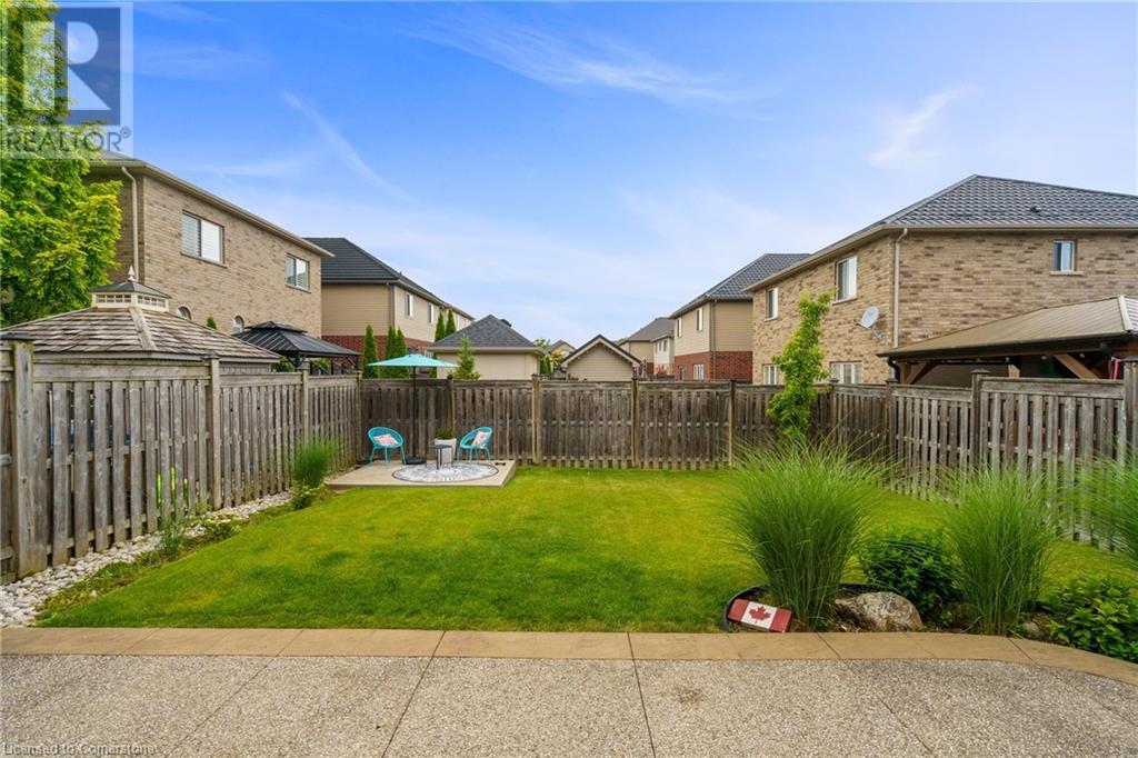Photo 40 of 42 Chestnut Drive, Grimsby ON