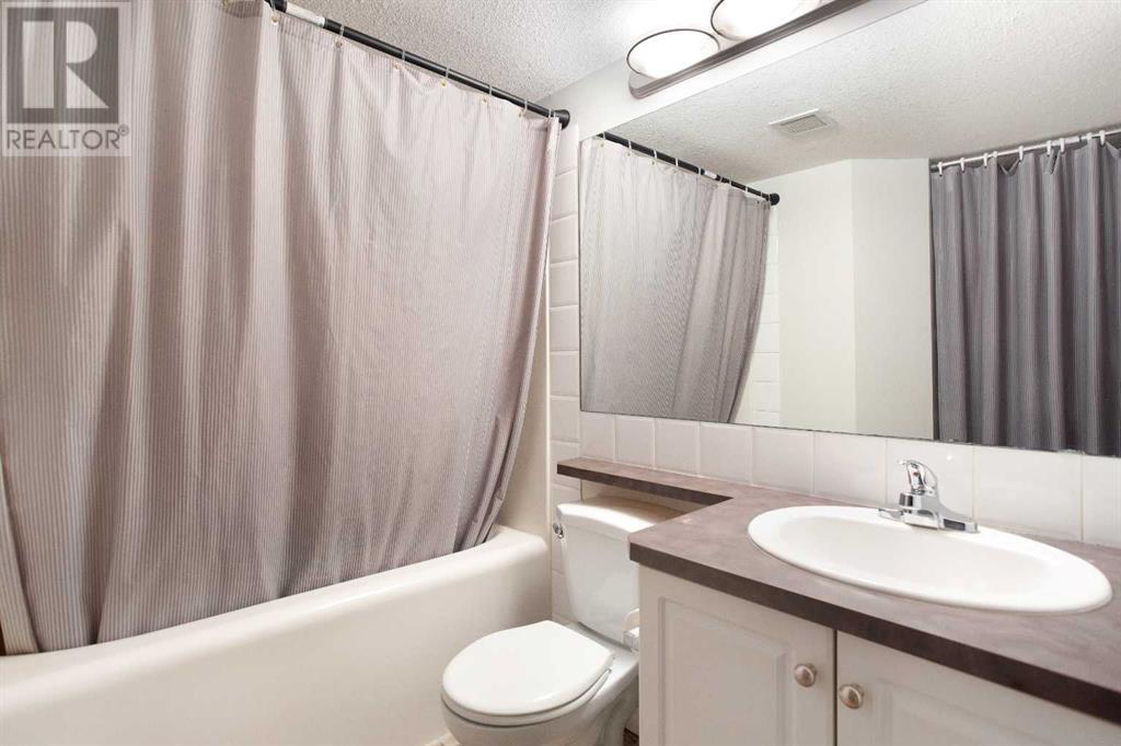 Single Family House for Sale in   Applevillage Court SE Applewood Park Calgary 