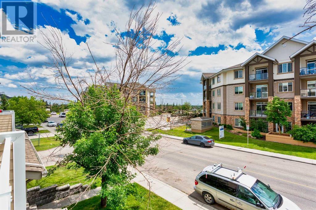 Single Family House for Sale in   Applevillage Court SE Applewood Park Calgary 
