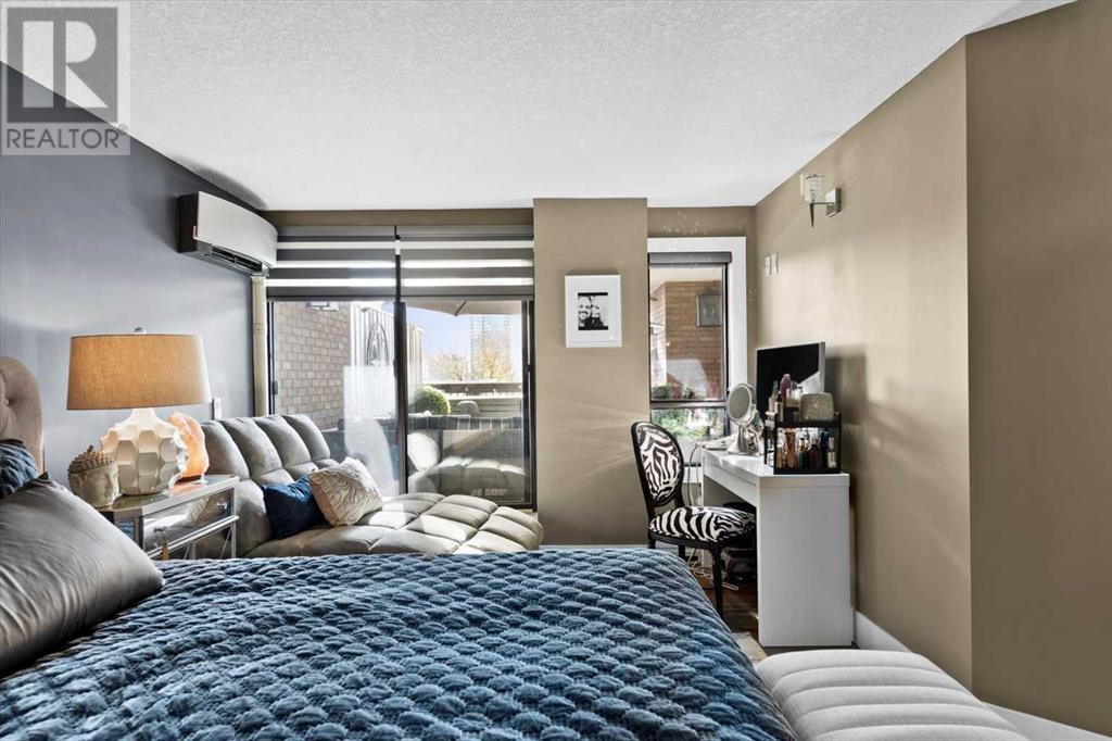 Single Family House High rise for Sale in   Meredith Road NE Crescent Heights Calgary 