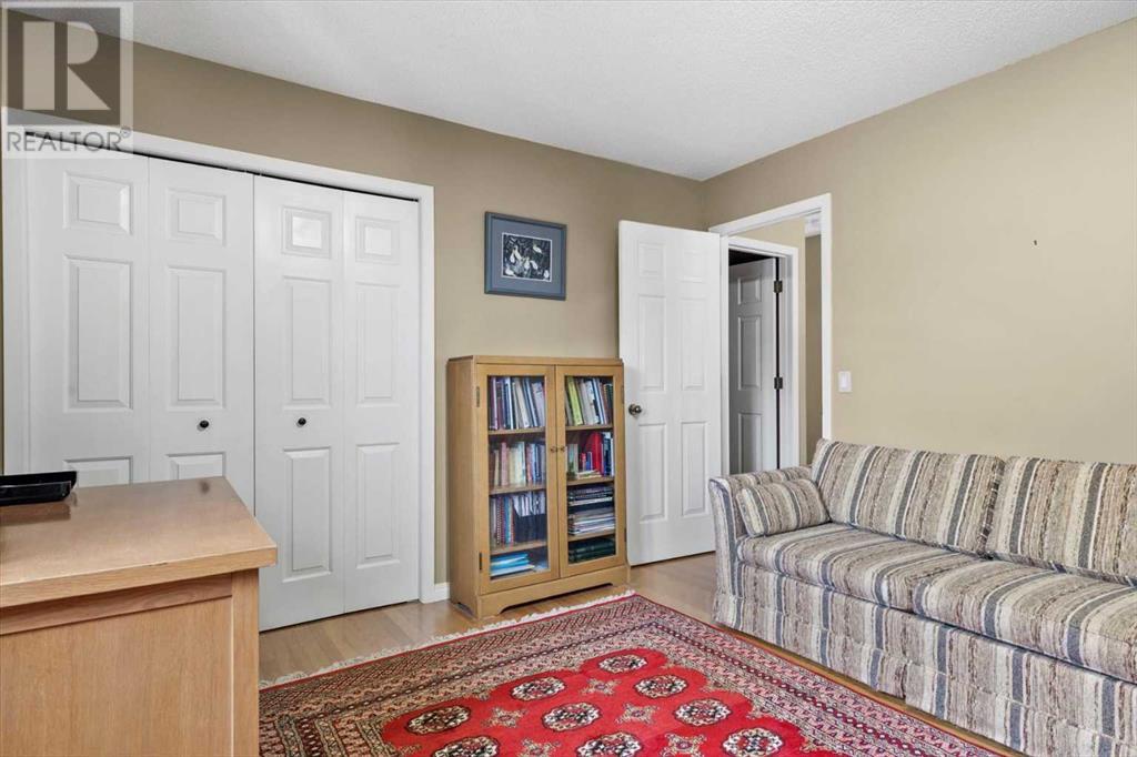Single Family House 4 Level for Sale in  Strathaven Mews SW Strathcona Park Calgary 