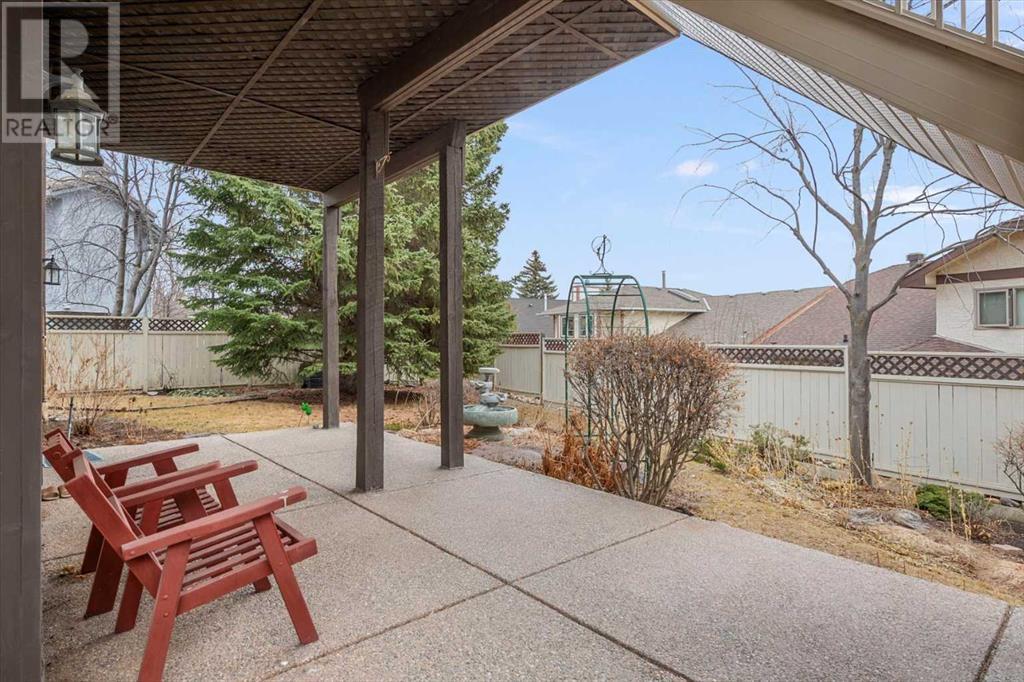 Single Family House 4 Level for Sale in  Strathaven Mews SW Strathcona Park Calgary 