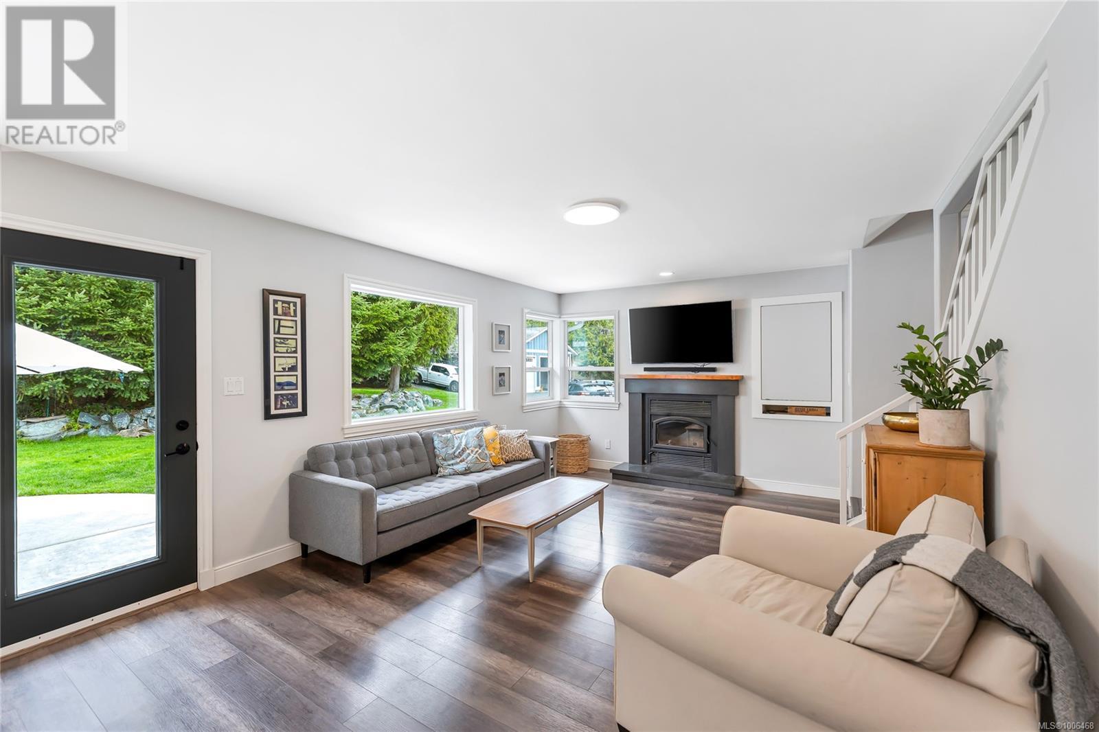 1959 Ingot Dr, Cobble Hill