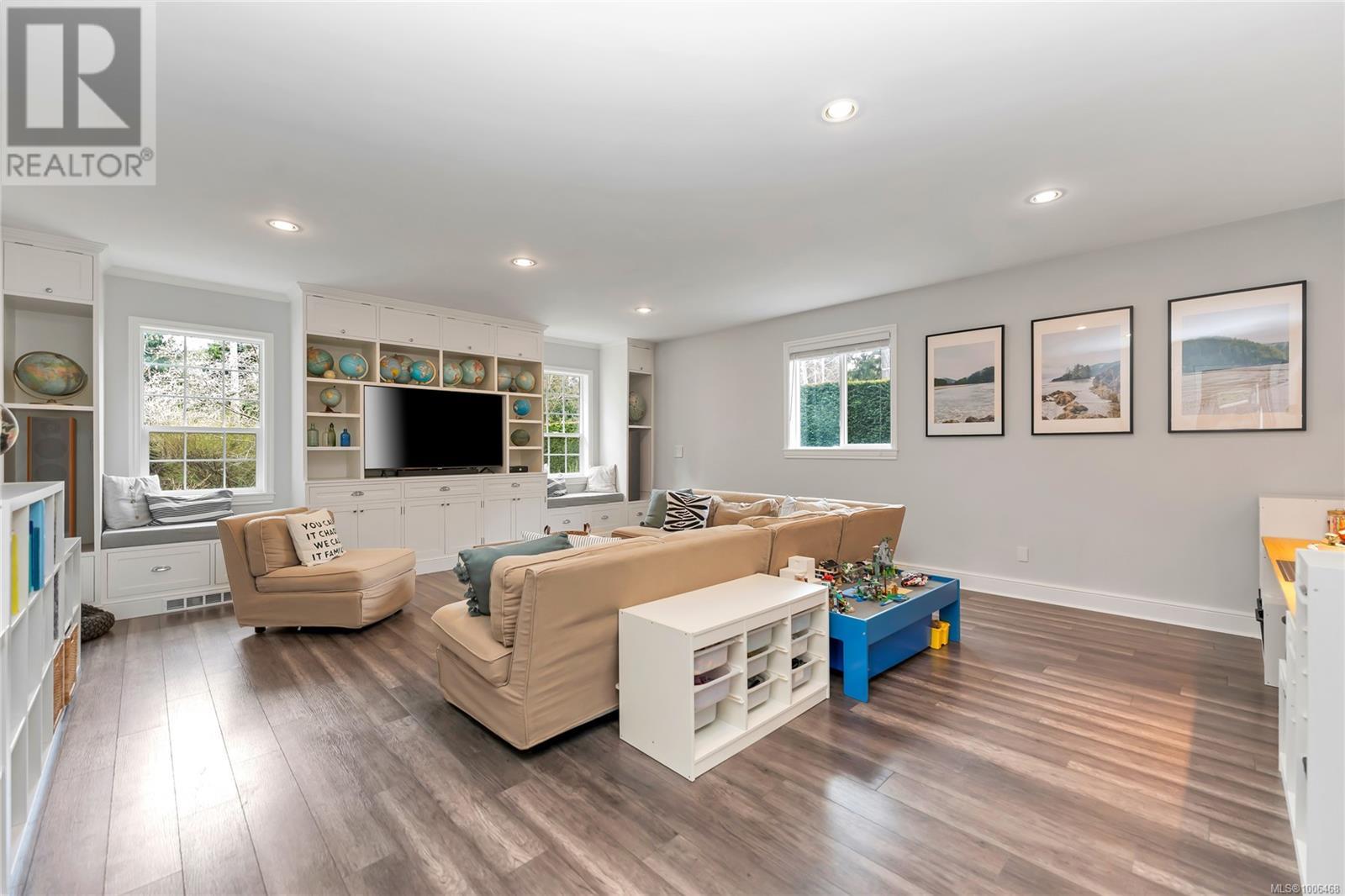 1959 Ingot Dr, Cobble Hill