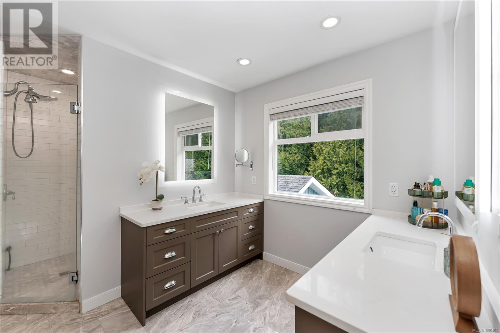 1959 Ingot Dr, Cobble Hill