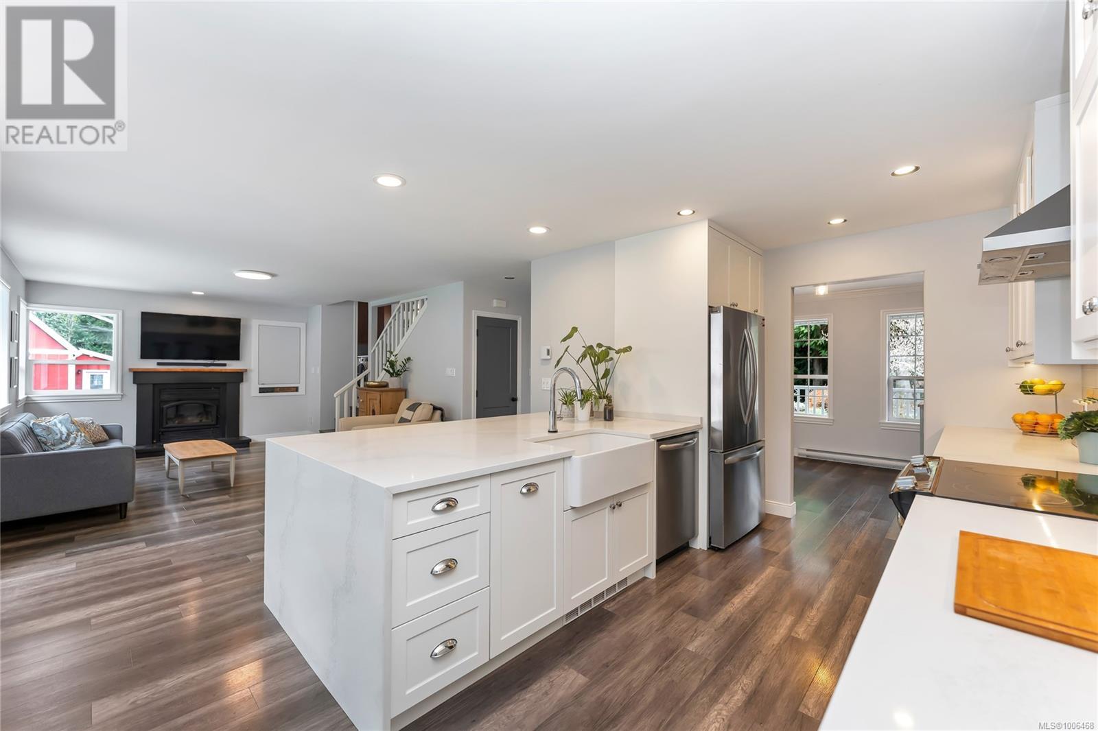 1959 Ingot Dr, Cobble Hill