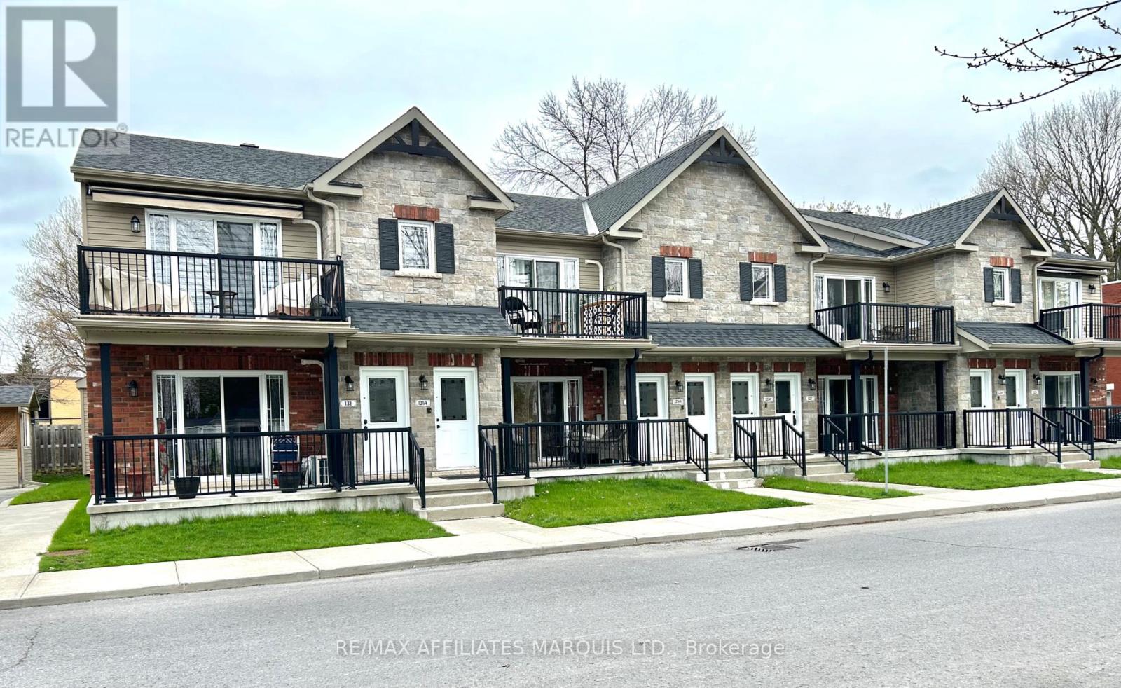 Photo 24 of 205 229 Water Street E, Cornwall ON