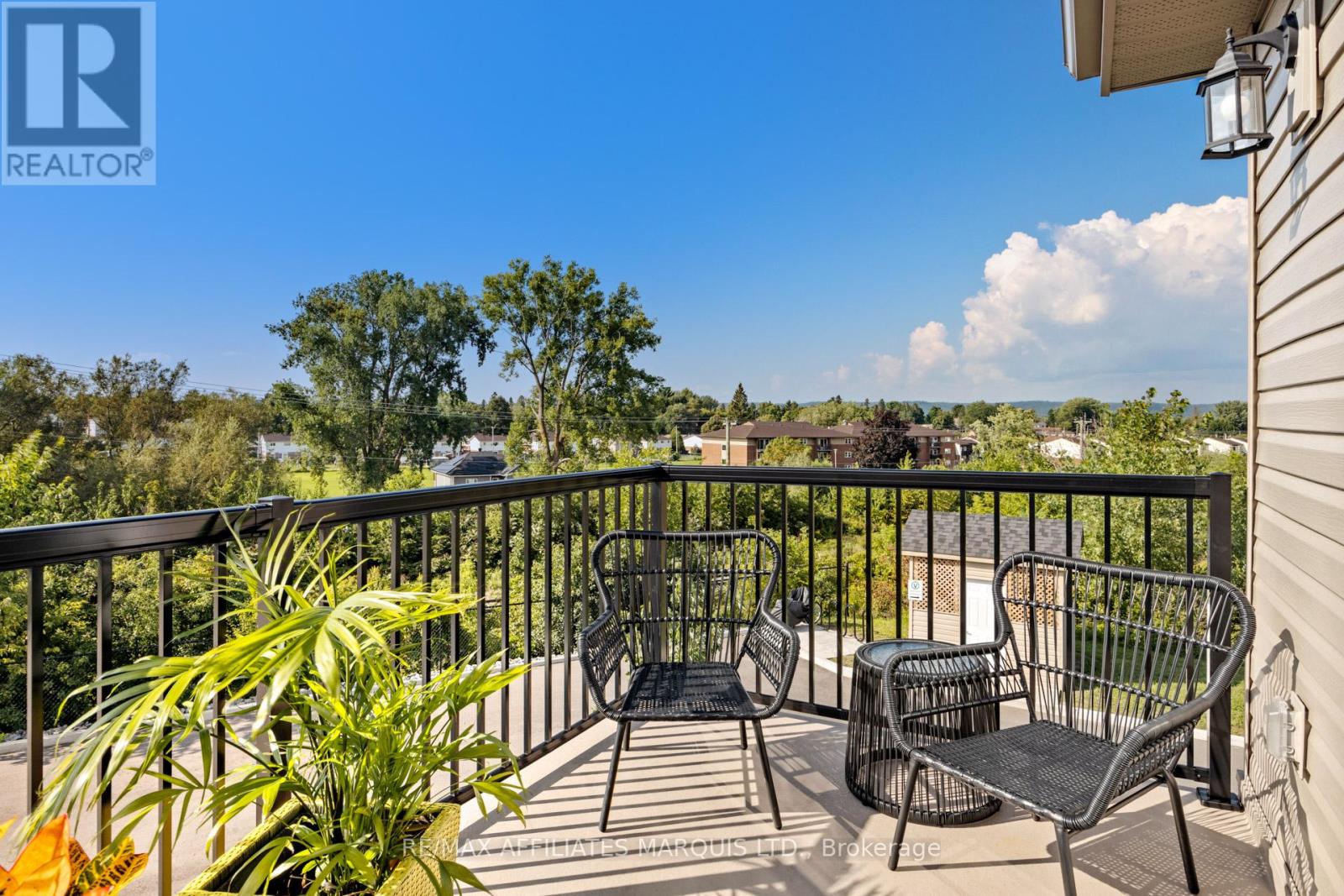 Photo 16 of 205 229 Water Street E, Cornwall ON