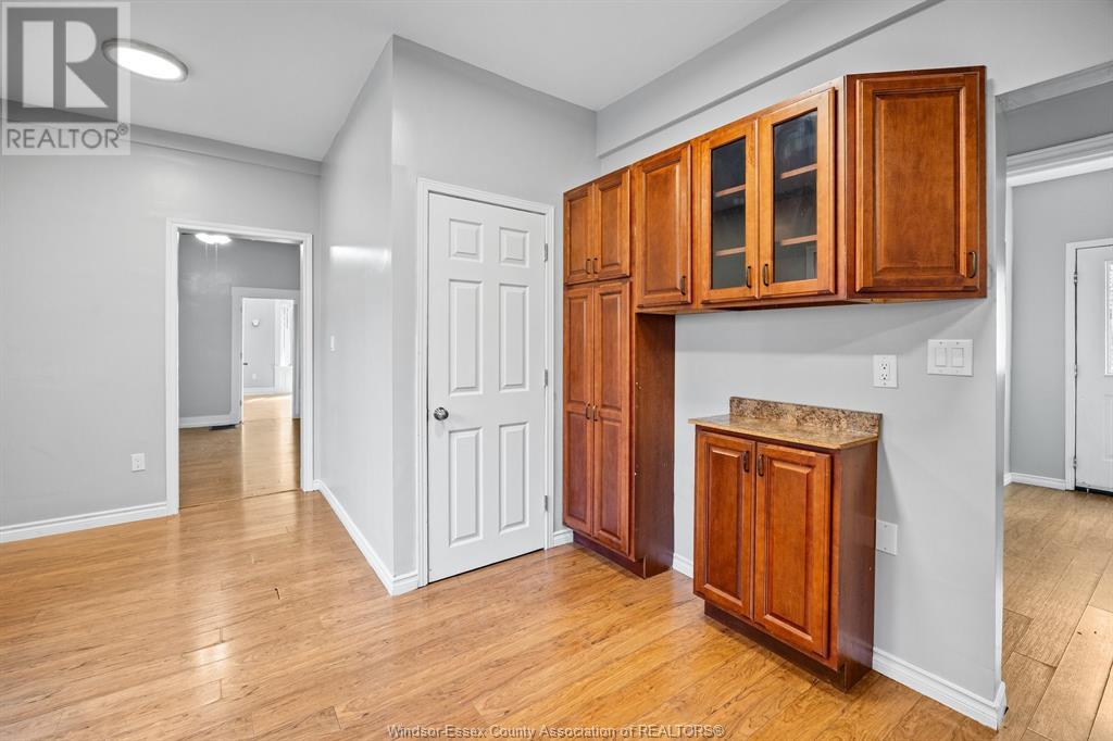 Photo 12 of 353 359 Louis, Windsor ON