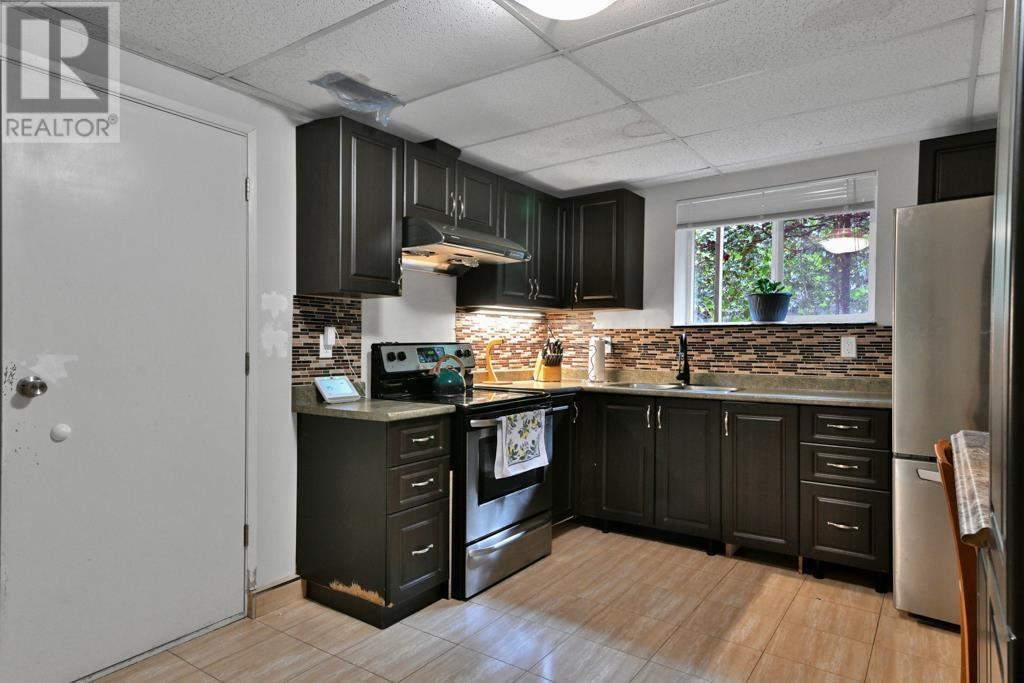 Photo 27 of 2512 Penshurst Court, Coquitlam BC