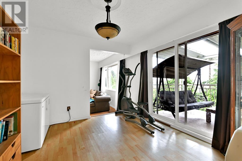Photo 11 of 2512 Penshurst Court, Coquitlam BC