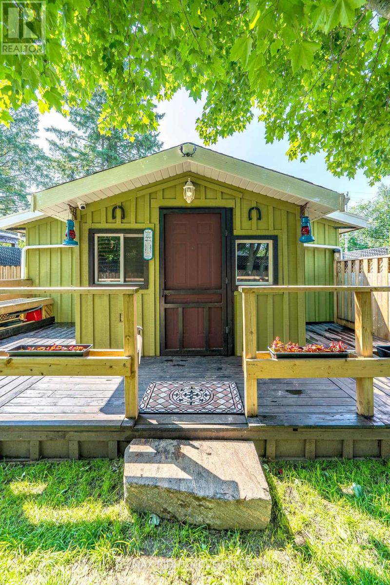 Photo 10 of 161 Quebec Street, Bracebridge ON